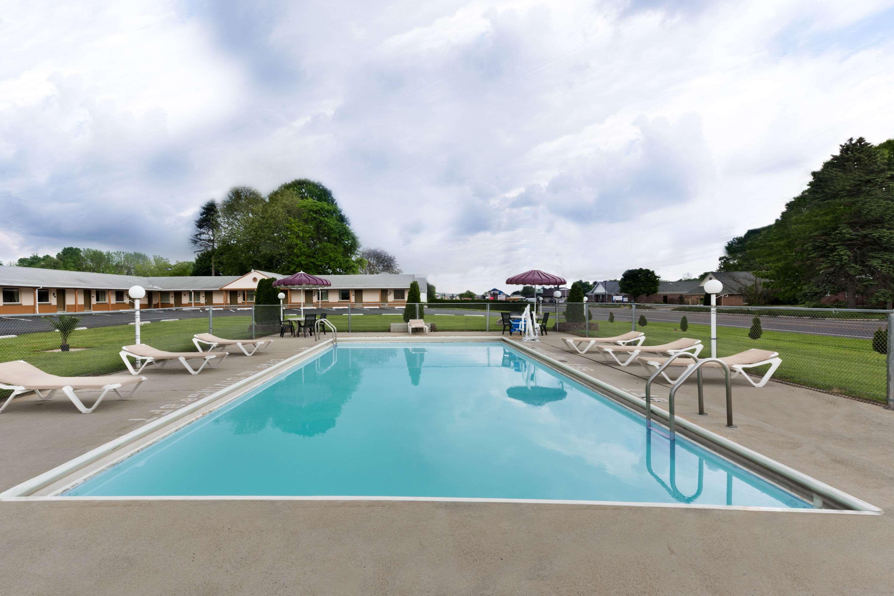 Knights Inn Palmyra — photo 4