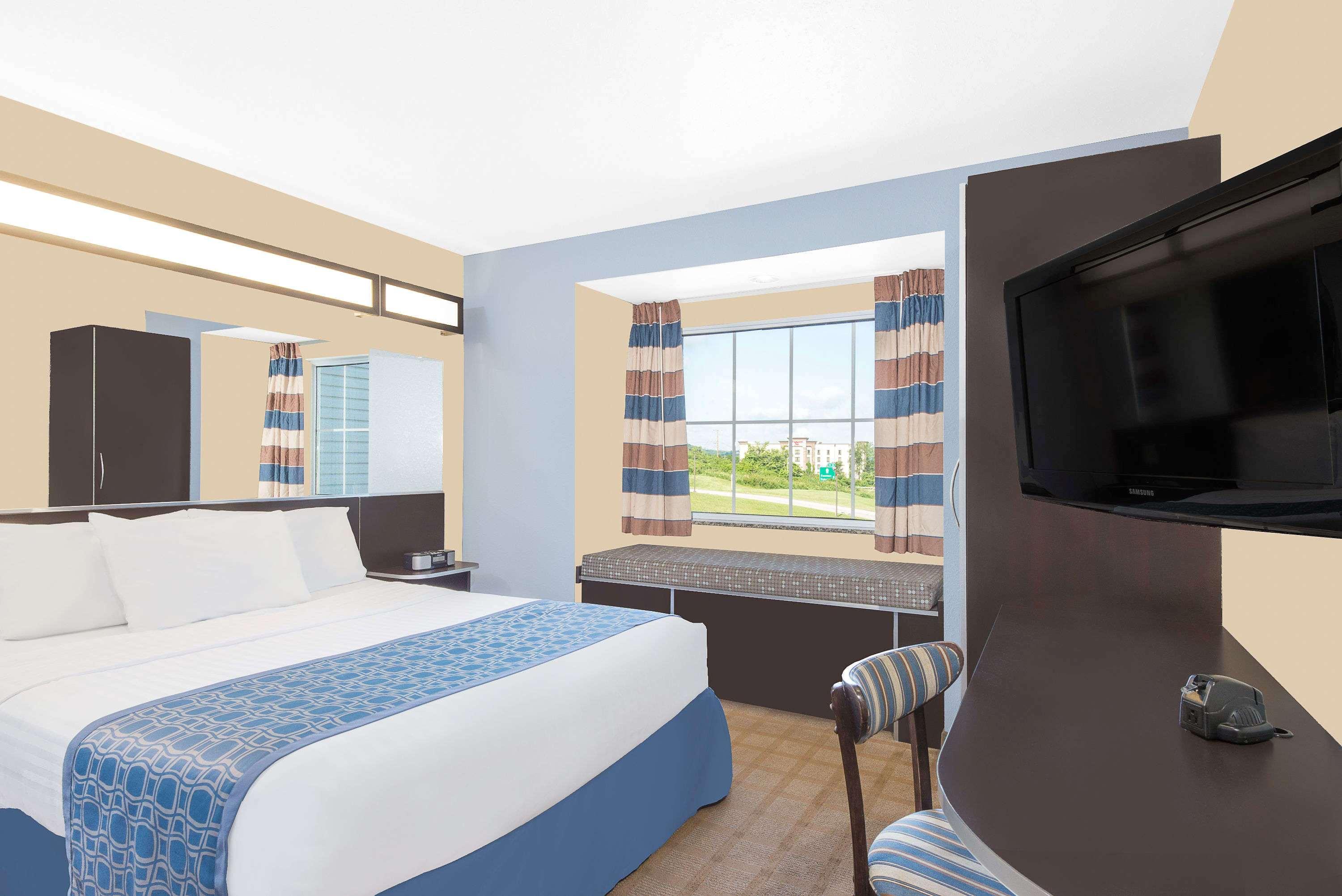 Microtel Inn & Suites Waynesburg — photo 4