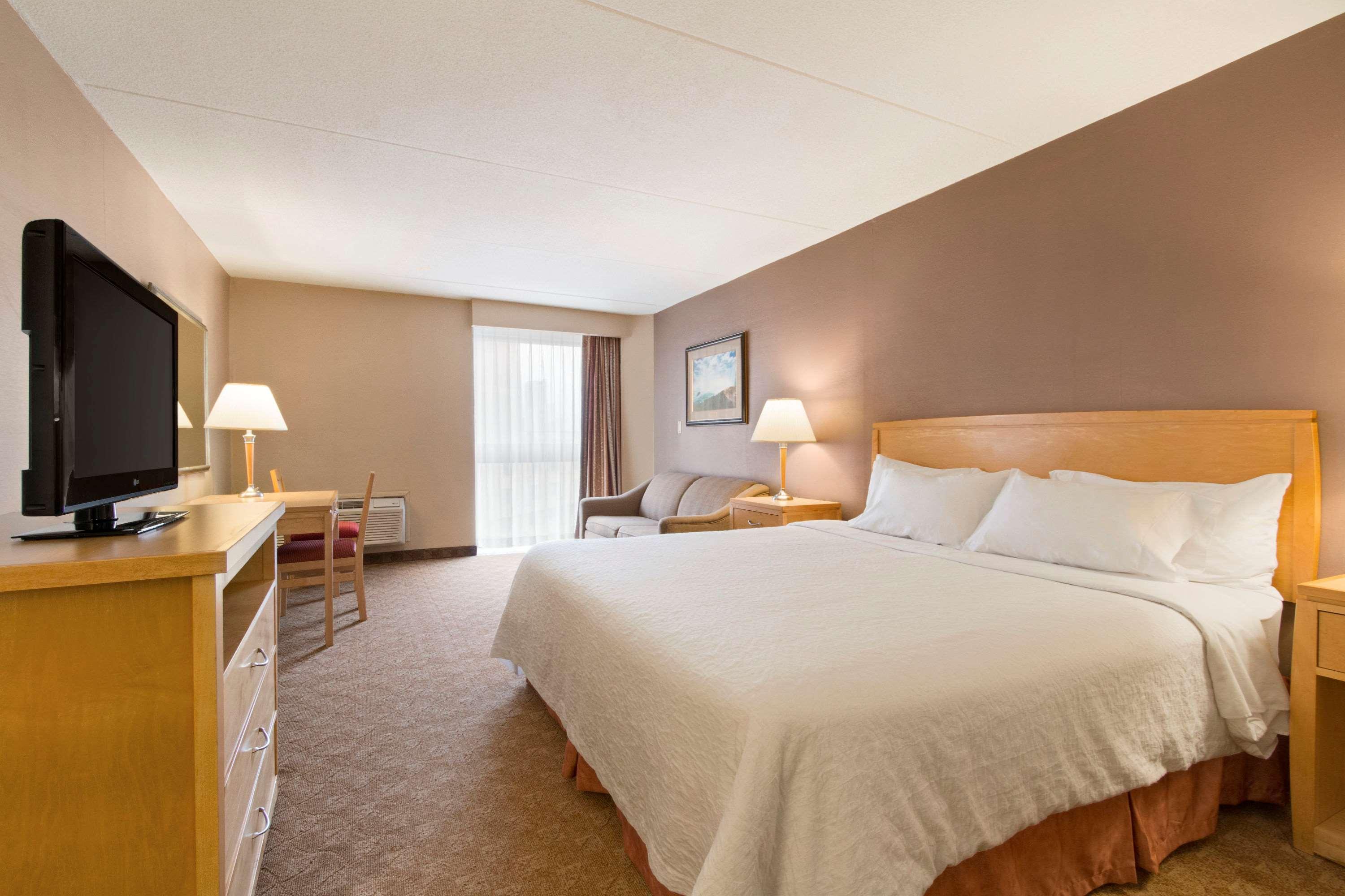 Days Inn Niagara Falls Near The Falls — photo 5