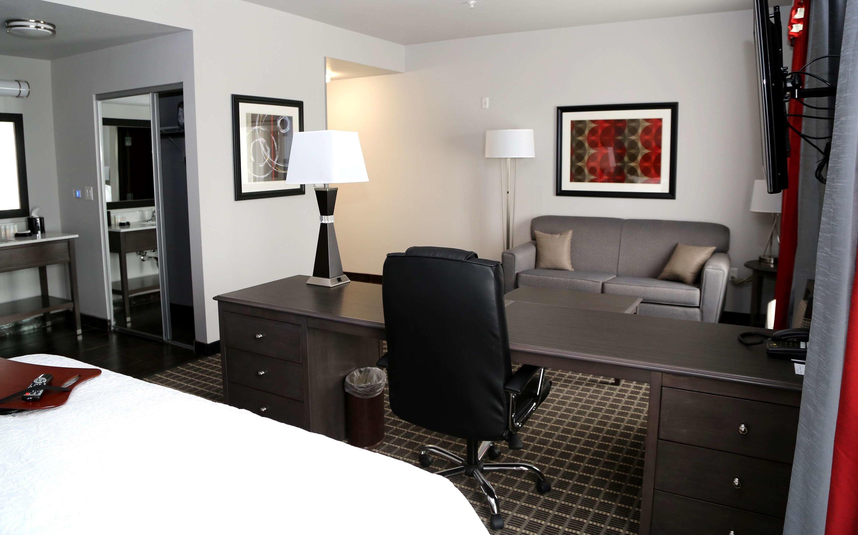 Hampton Inn Pearsall — photo 4