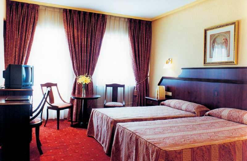 Ayre Hotel Ramiro I — photo 4