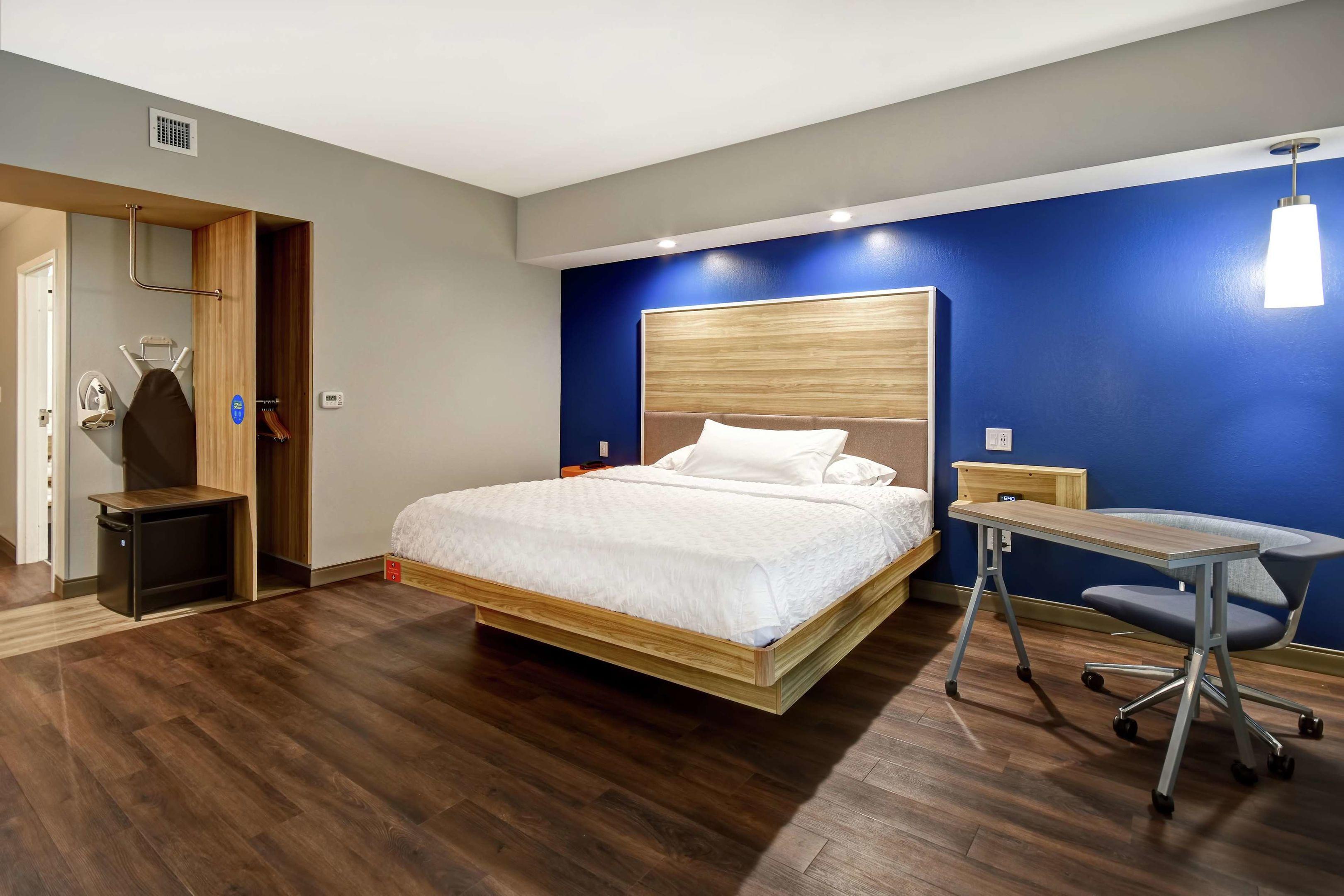 Tru by Hilton Syracuse-Camillus — photo 5