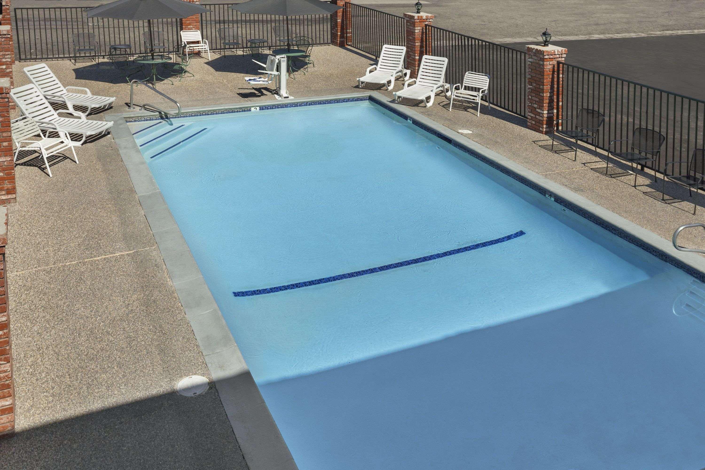 Super 8 by Wyndham Susanville — photo 3