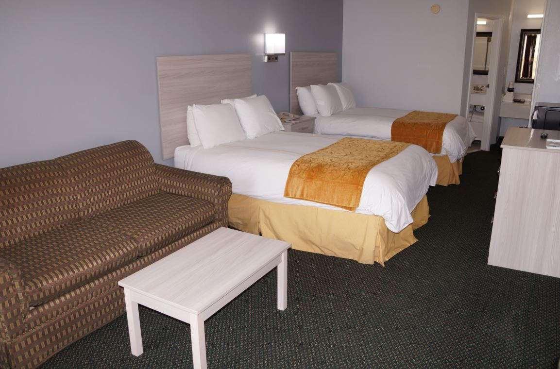 Days Inn & Suites by Wyndham Williamsburg Colonial — photo 4