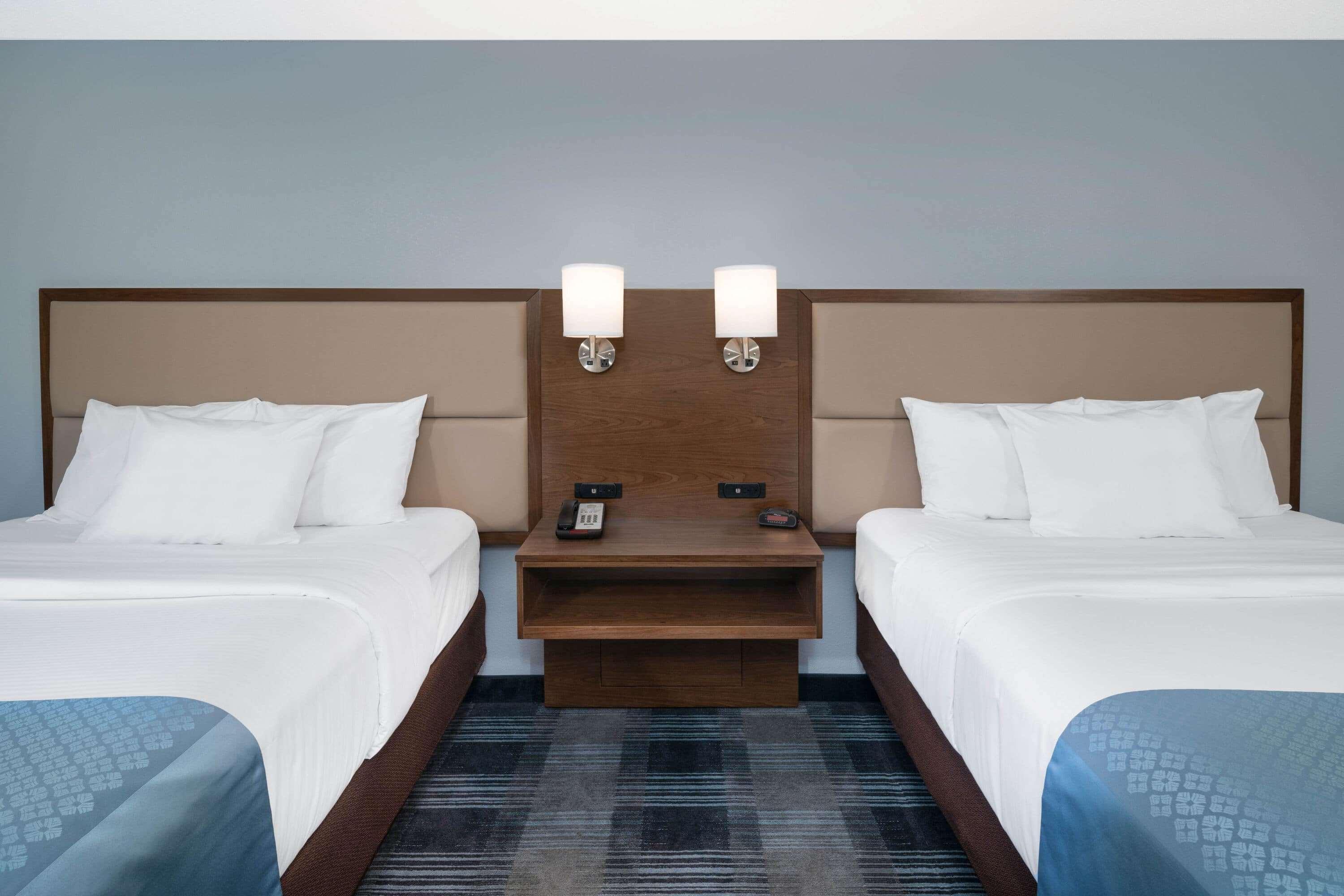 Wingate by Wyndham Mobile — photo 4