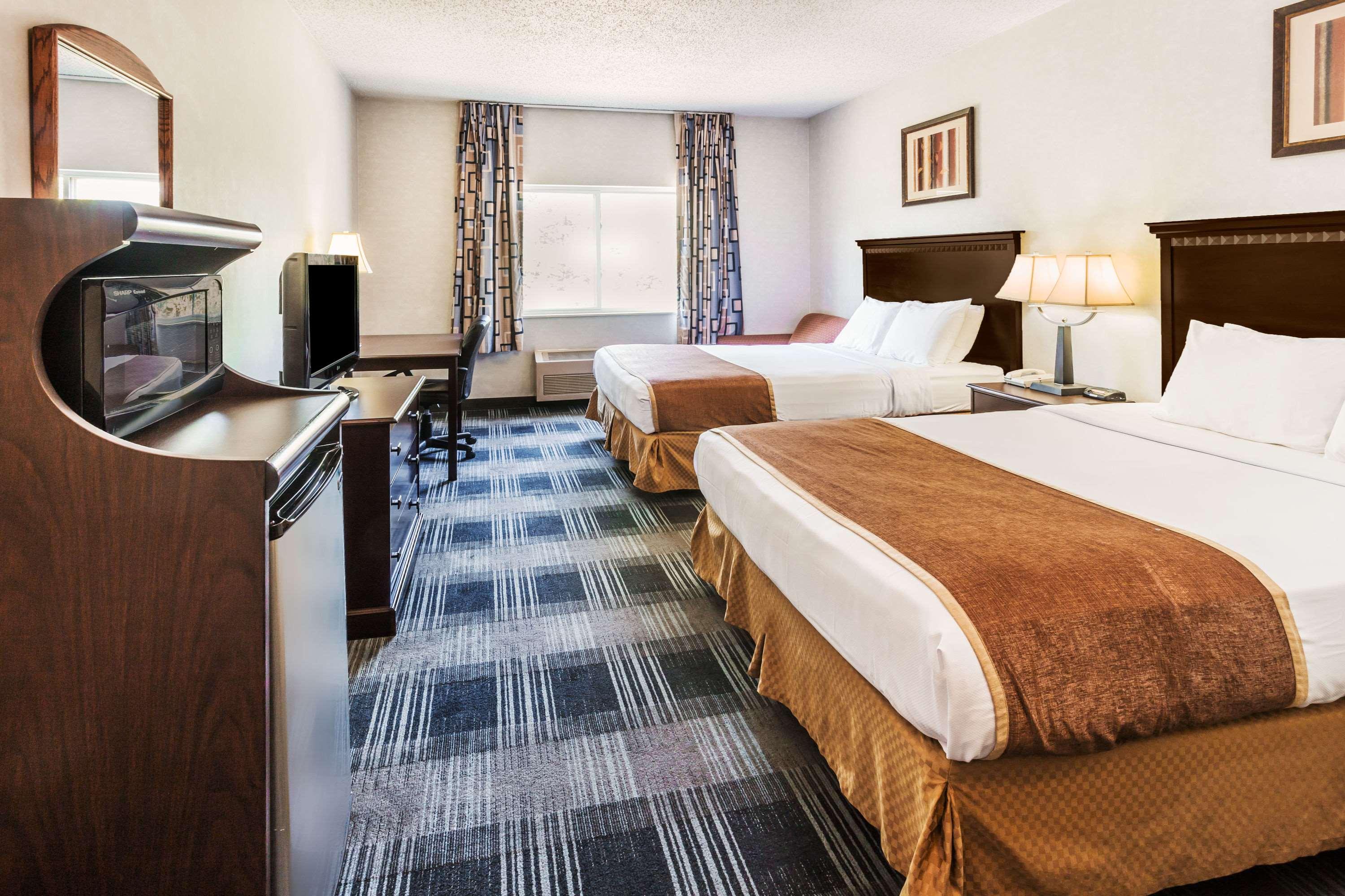 Days Inn & Suites by Wyndham Vancouver — photo 4