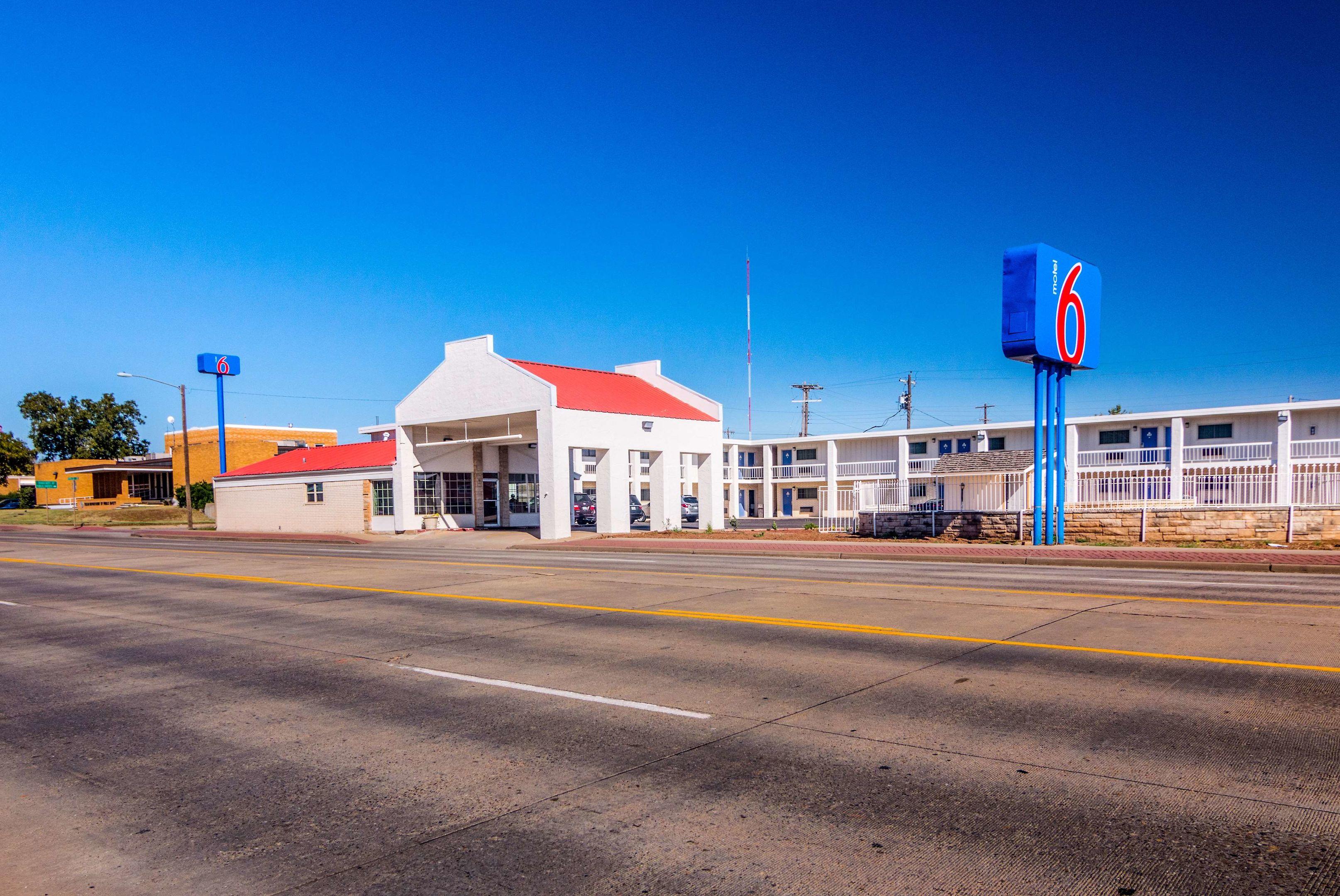 Motel 6 Childress TX — photo 4