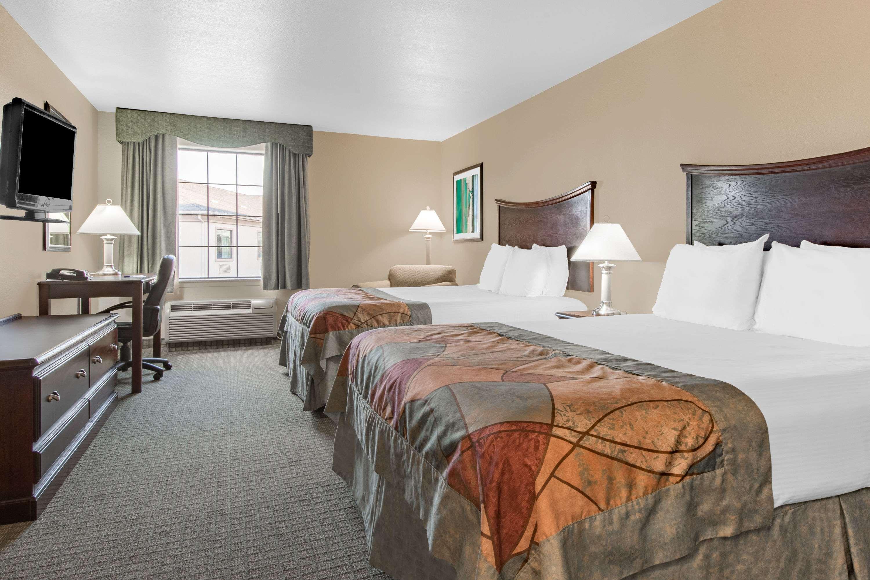 Baymont by Wyndham Wichita Falls — photo 4