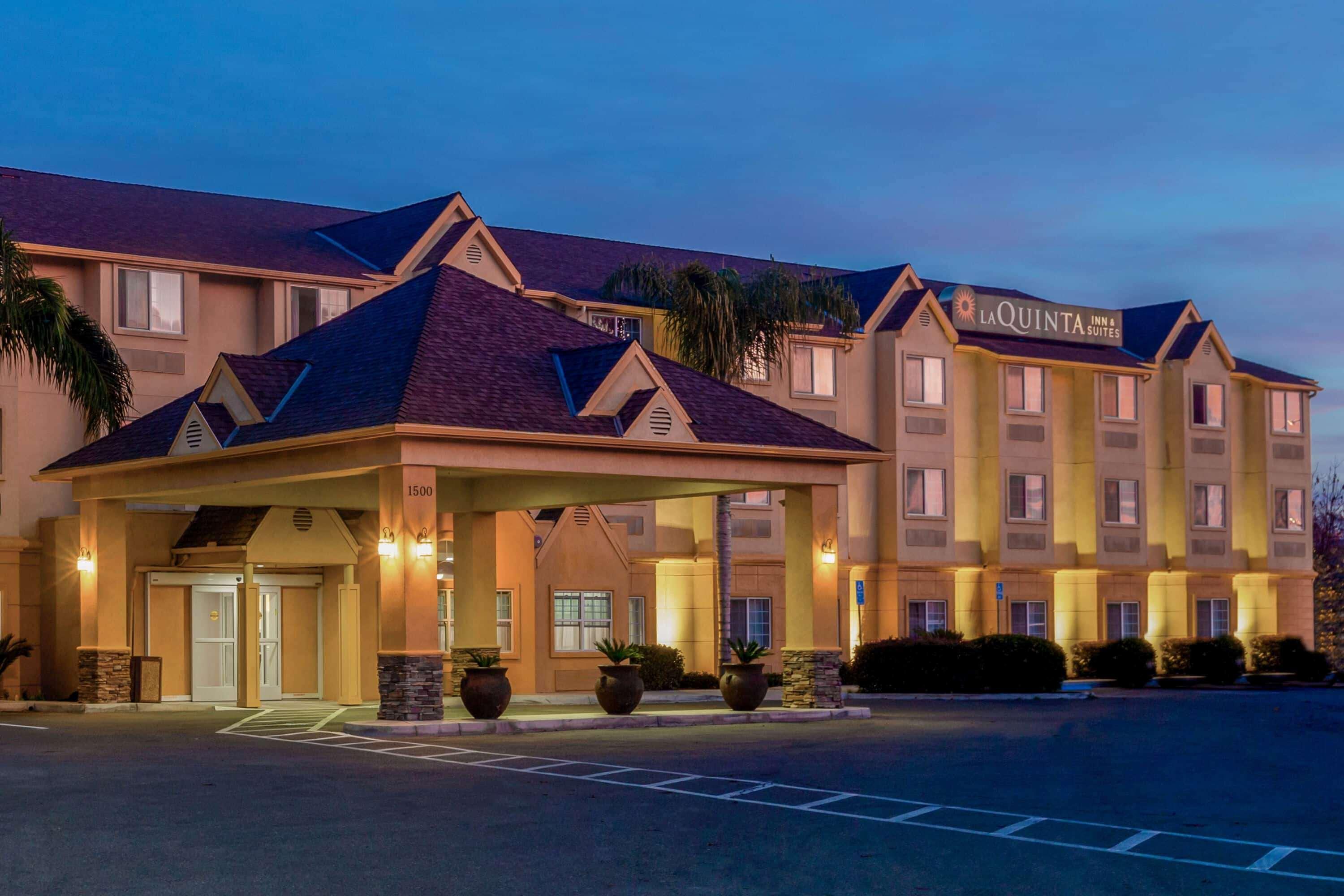 La Quinta Inn & Suites Tulare — photo 4