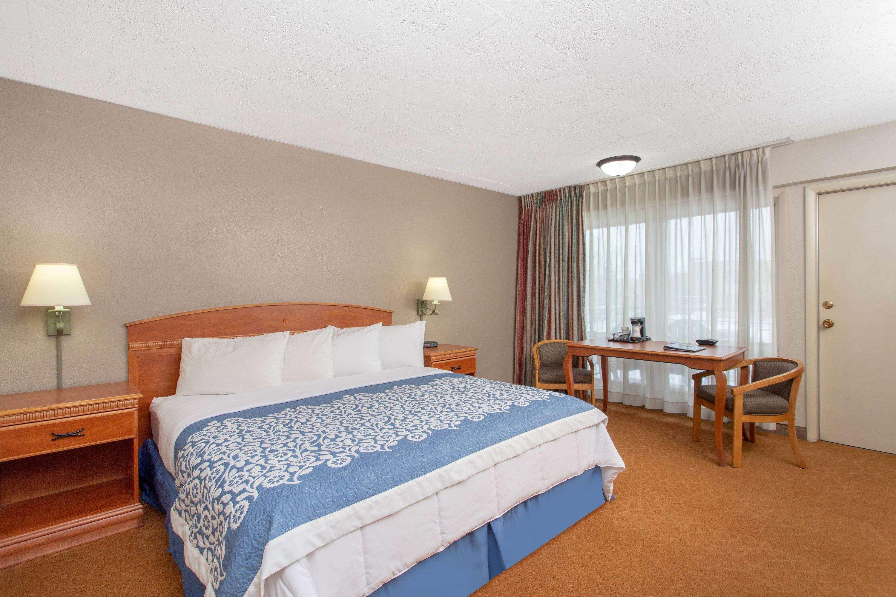 Days Inn & Suites Rhinelander — photo 5