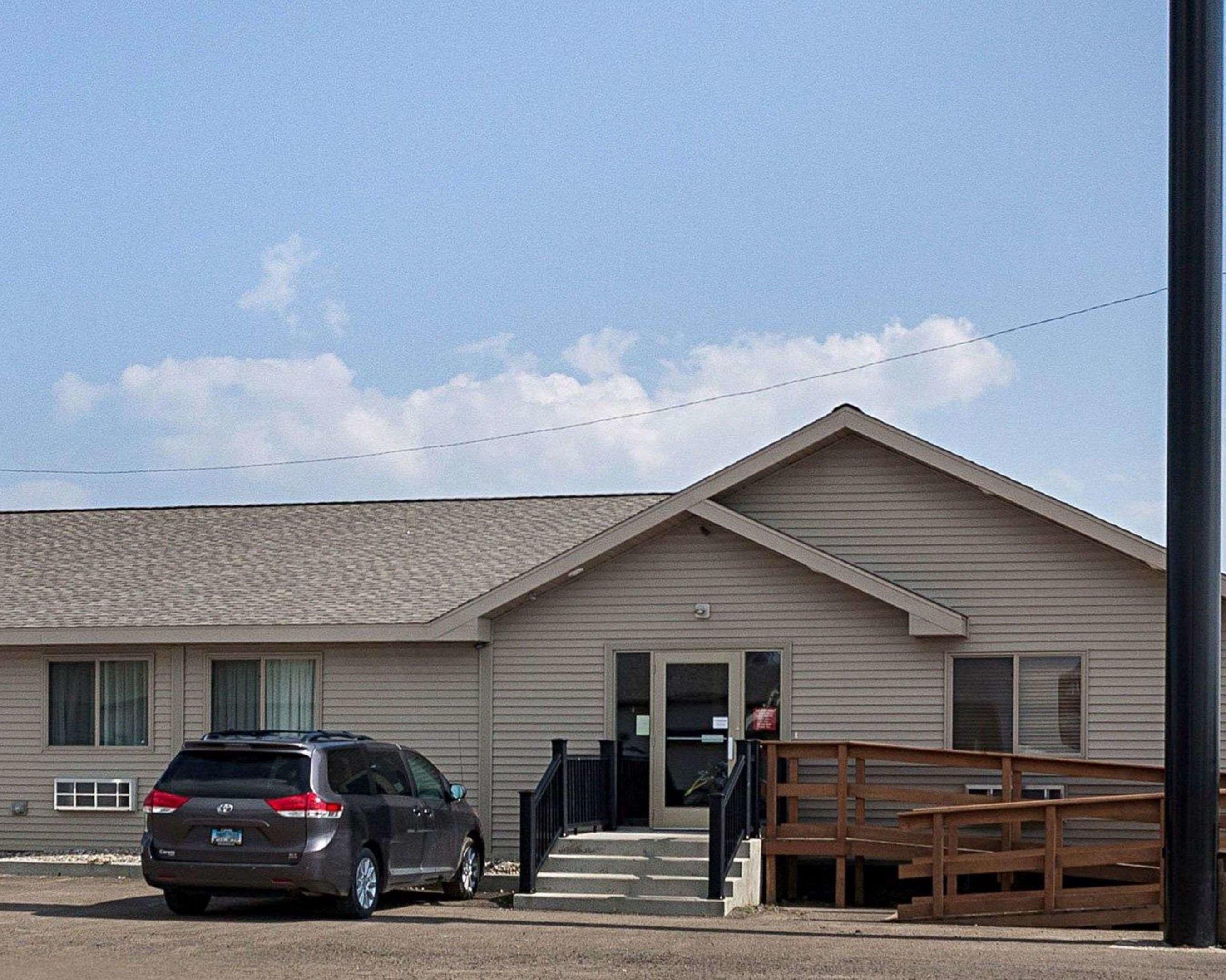 Econo Lodge Jamestown — photo 3