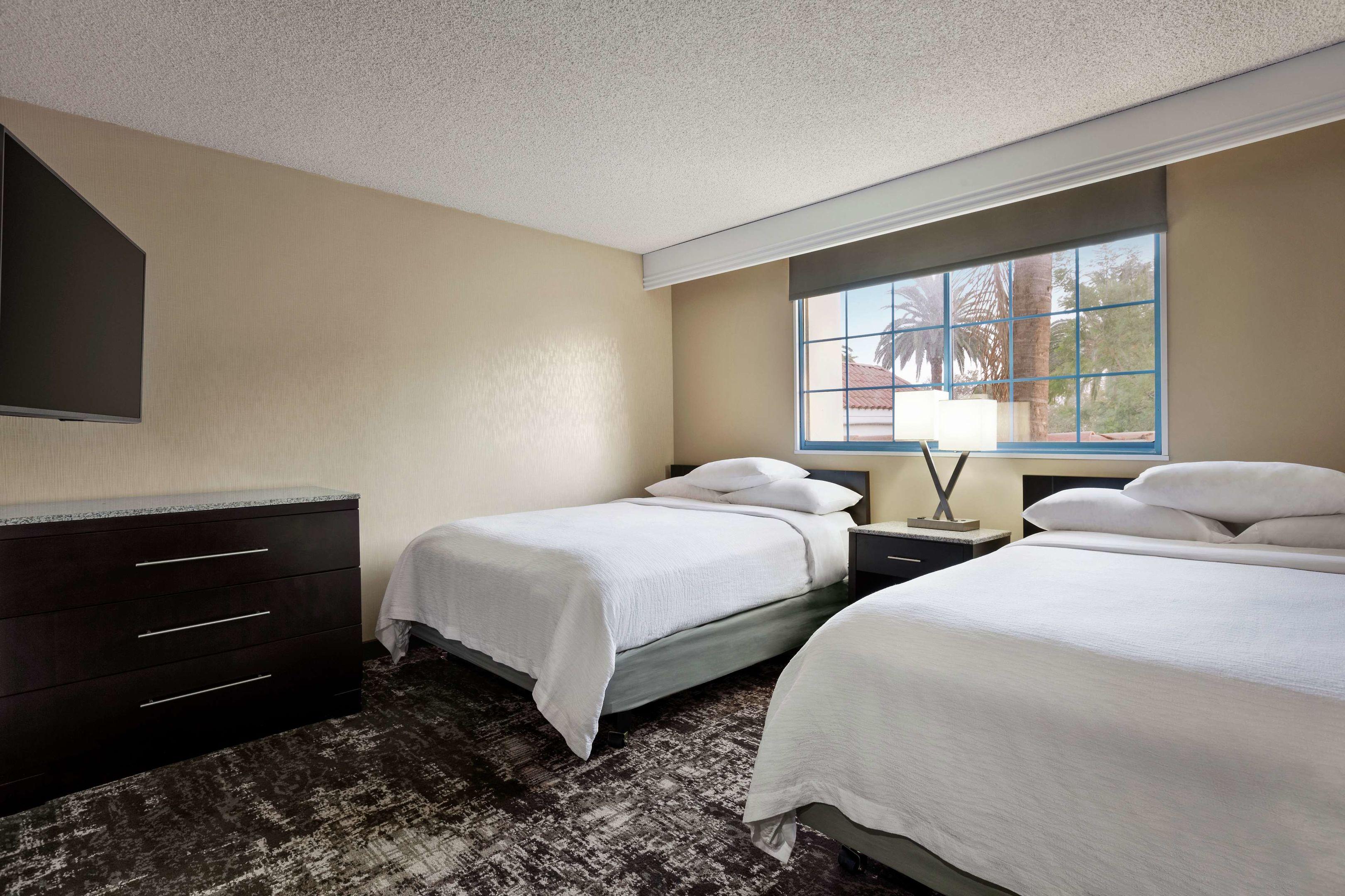 Embassy Suites Arcadia Pasadena — photo 4