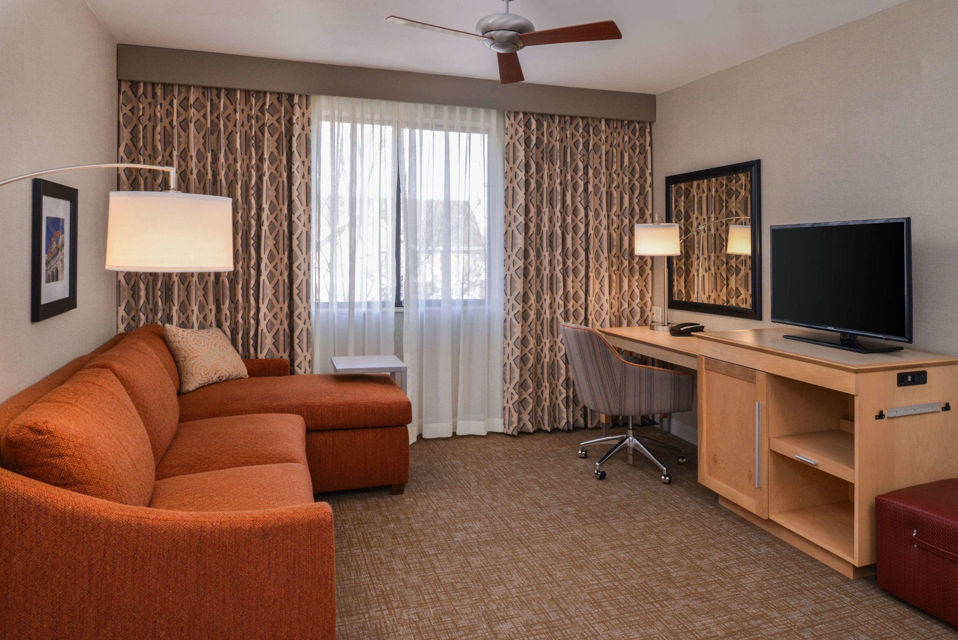 Hampton Inn & Suites Denver-Speer Boulevard — photo 5