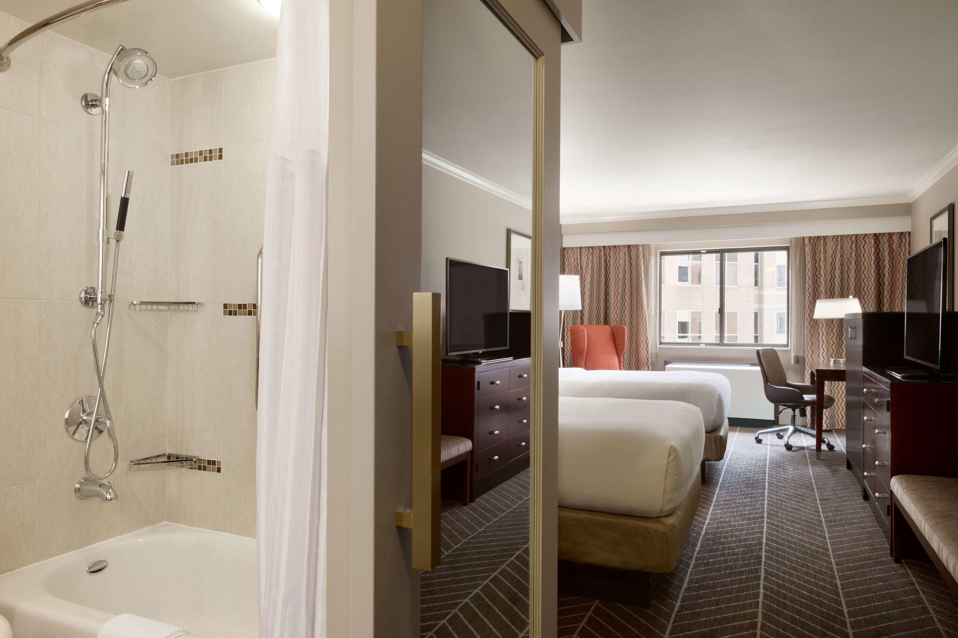Hilton Arlington — photo 5