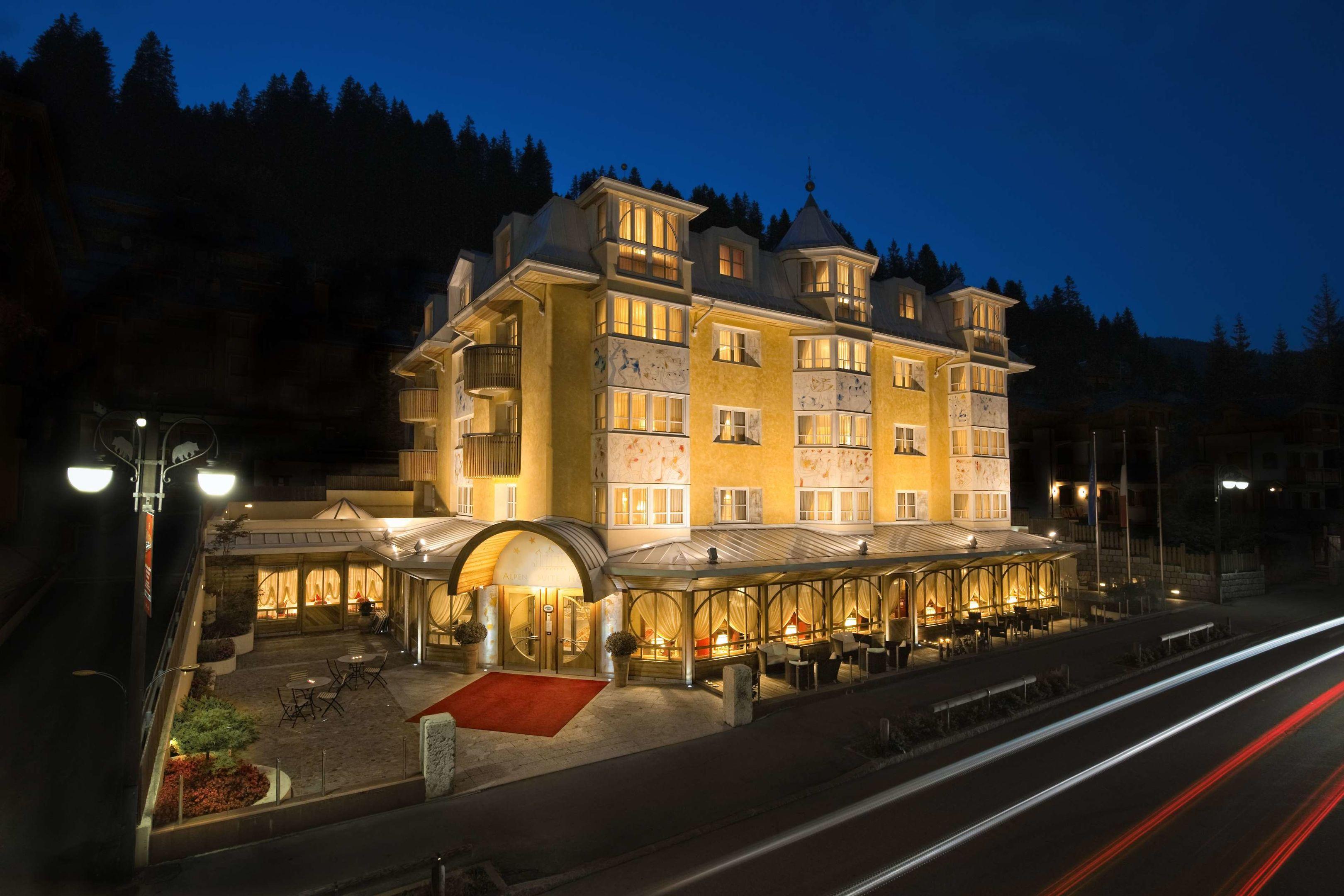 Alpen Suitehotel — photo 1