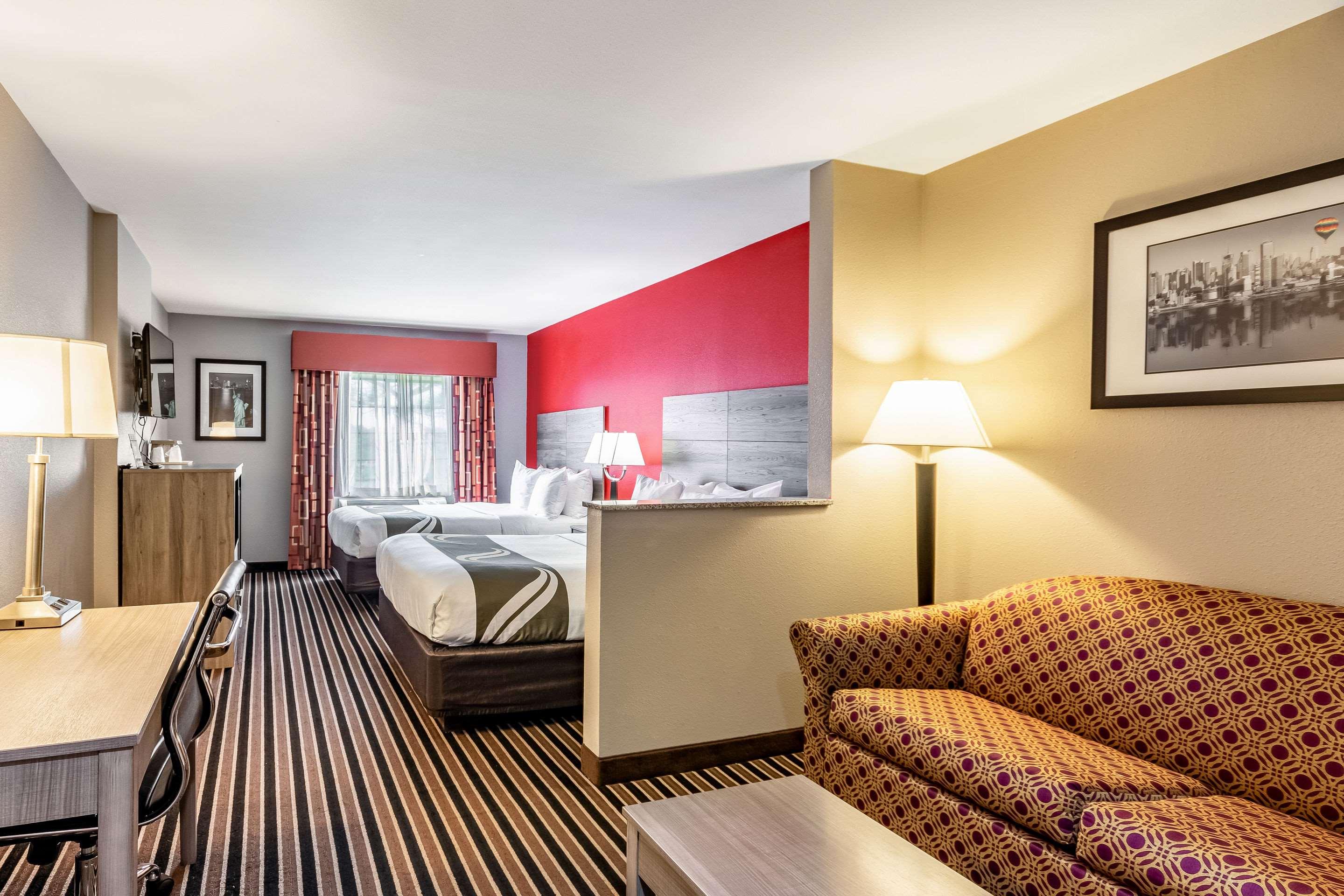Quality Suites I-44 — photo 4