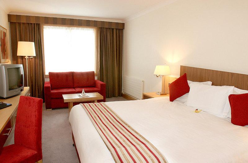 Clayton Hotel Cardiff Lane — photo 3