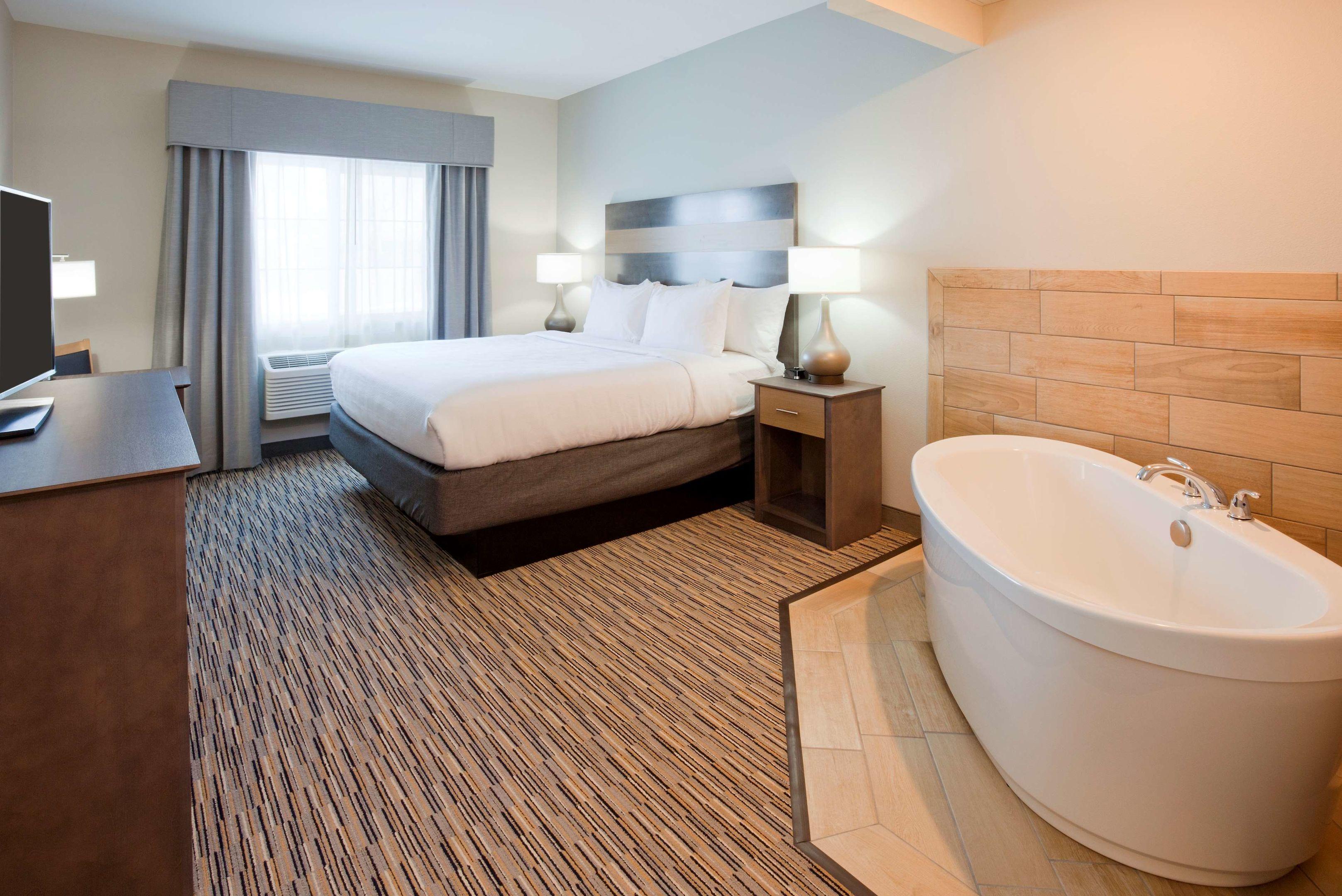 GrandStay Cannon Falls — photo 4