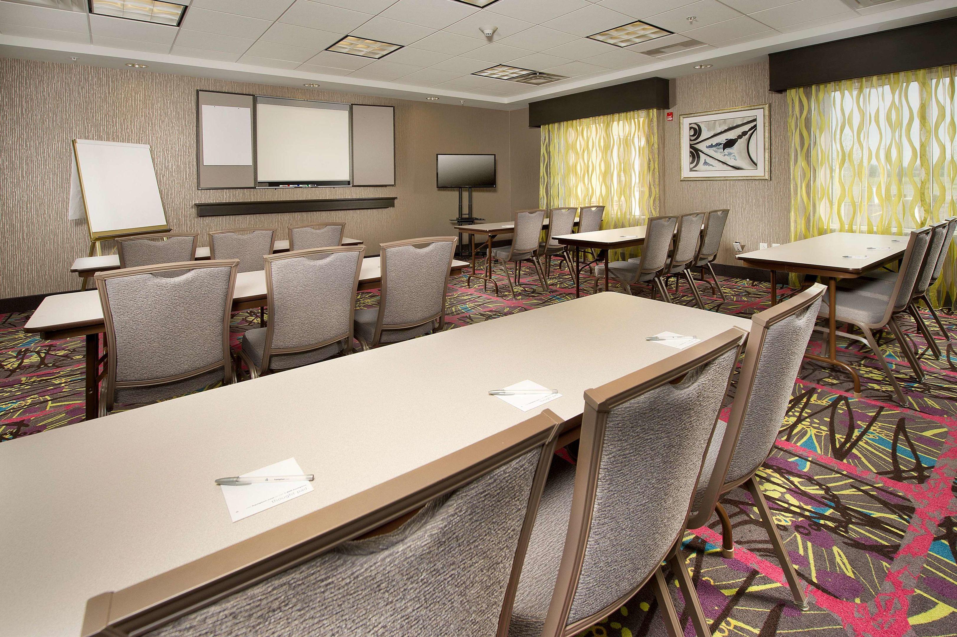 Hampton Inn & Suites Buffalo Airport — photo 4