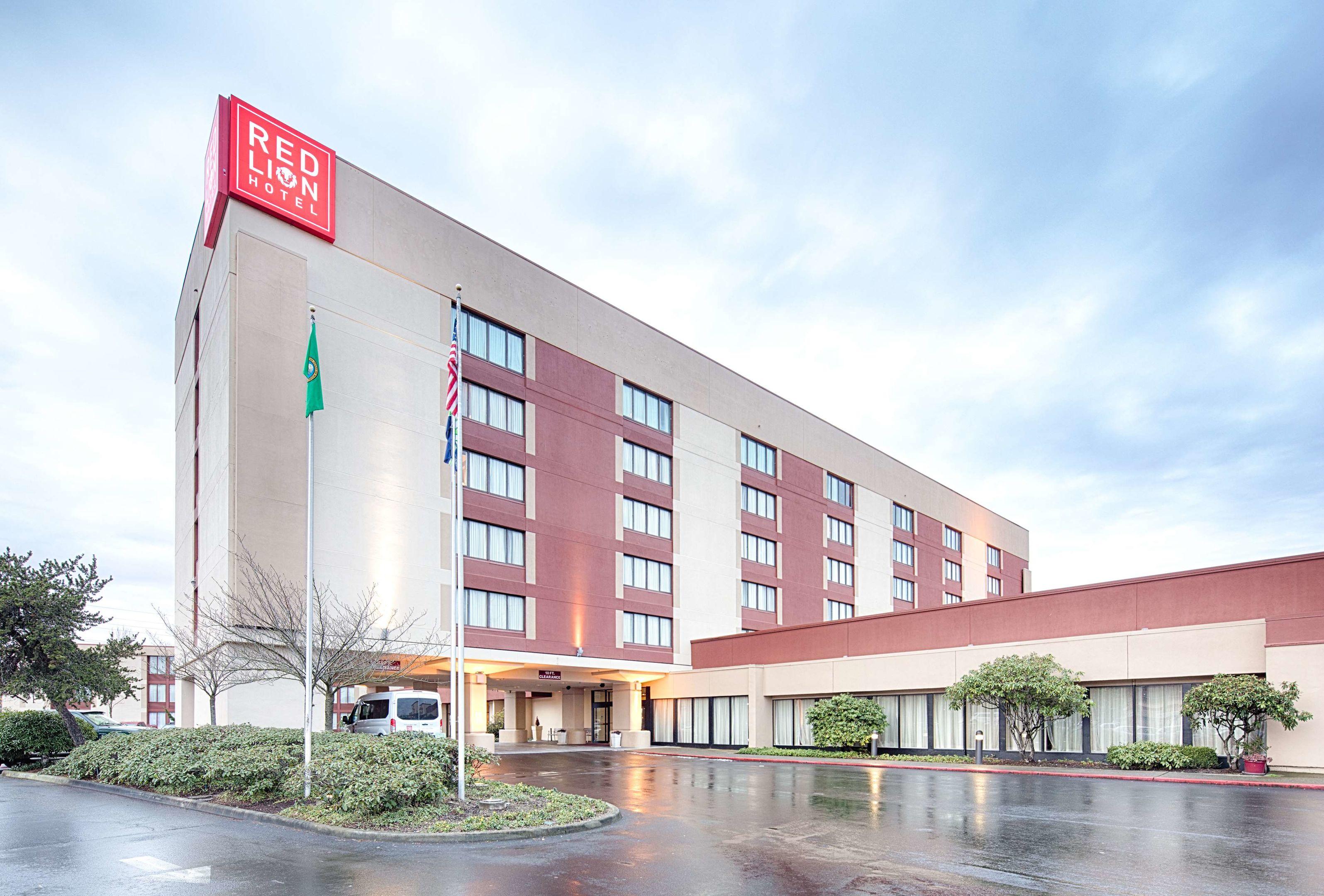Red Lion Hotel & Conference Center Seattle Renton — photo 4