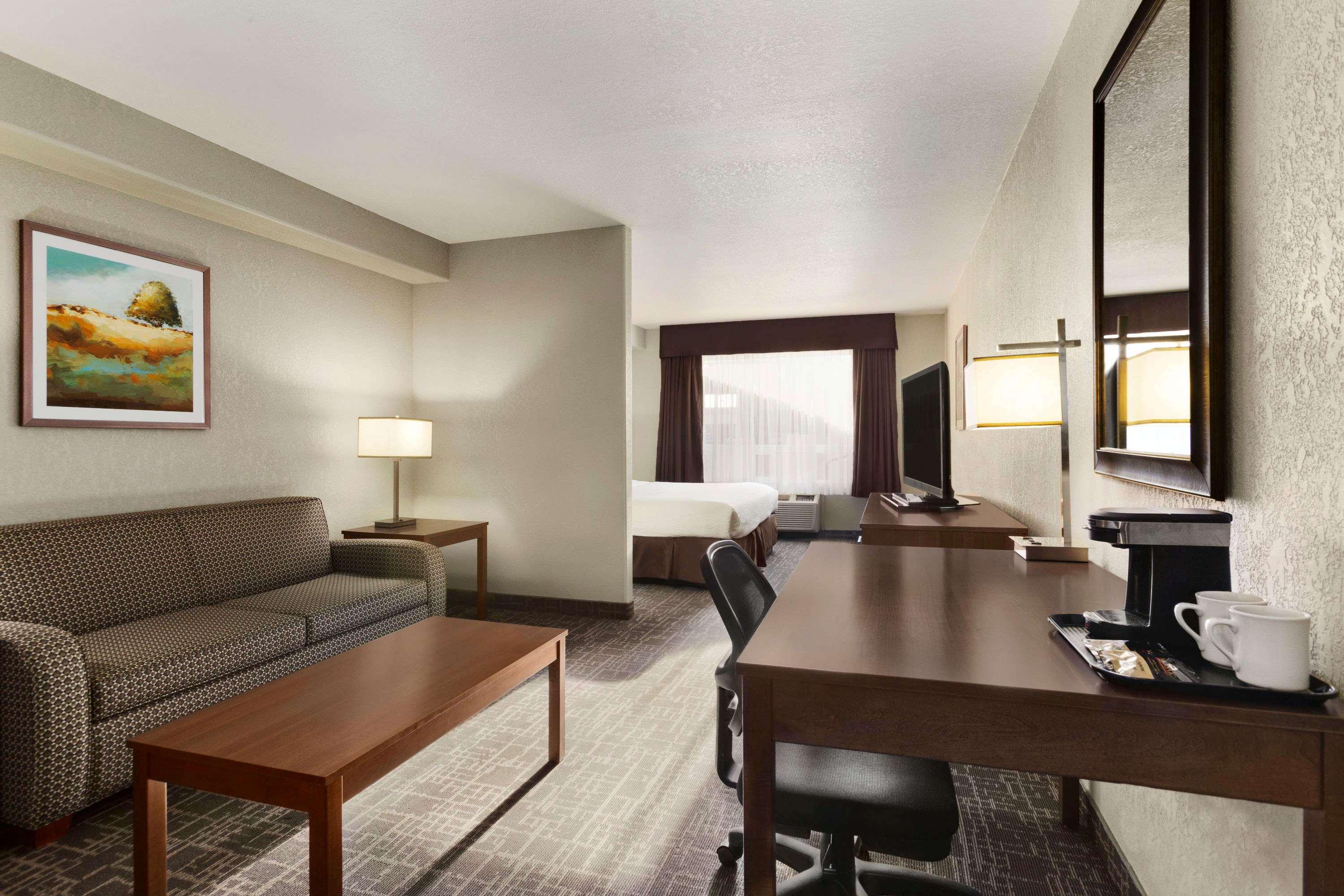 Days Inn & Suites Yorkton — photo 3