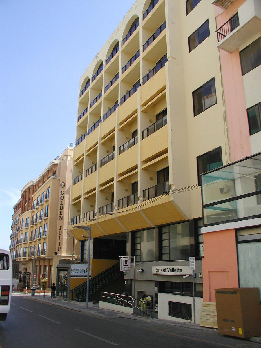 Burlington Apartments — photo 5