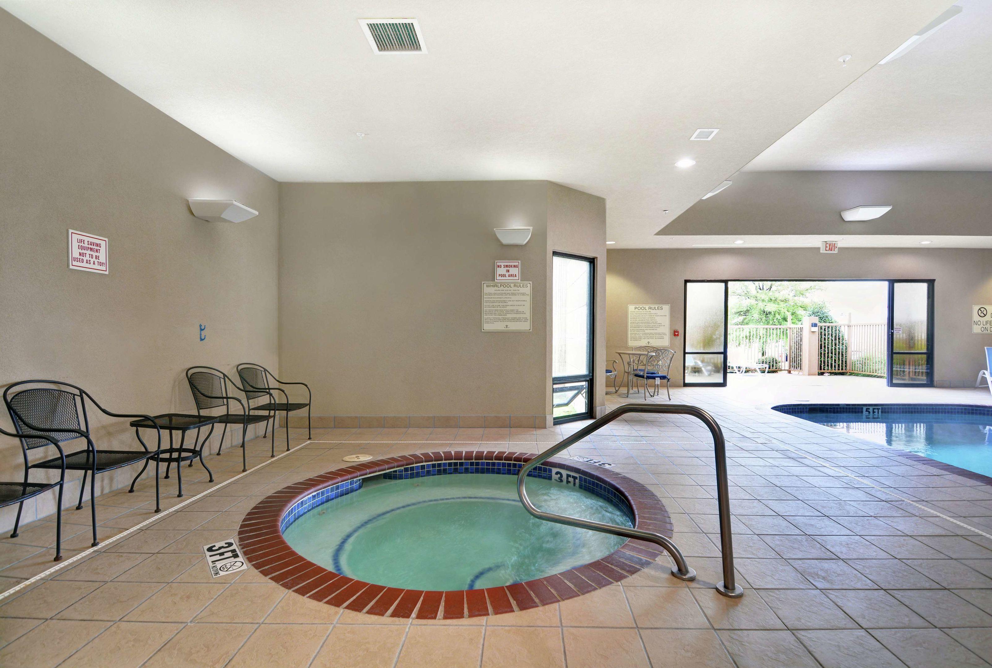 Hampton Inn Fayetteville — photo 4