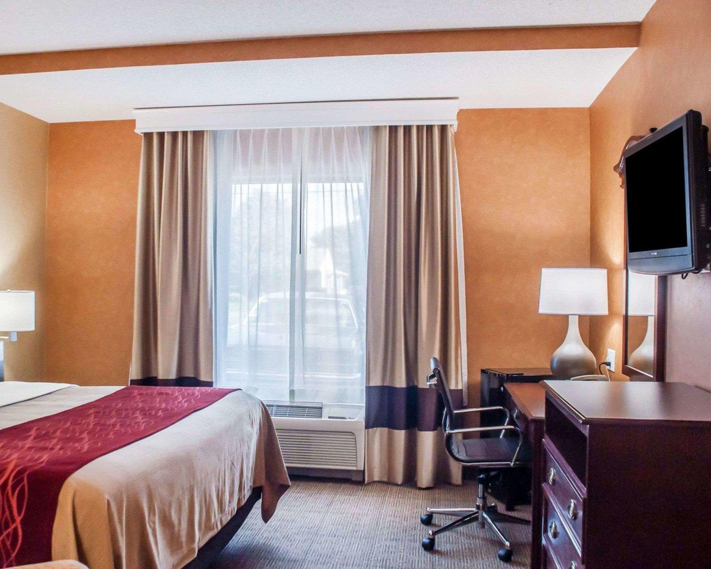 Comfort Inn Near Walden Galleria Mall — photo 4