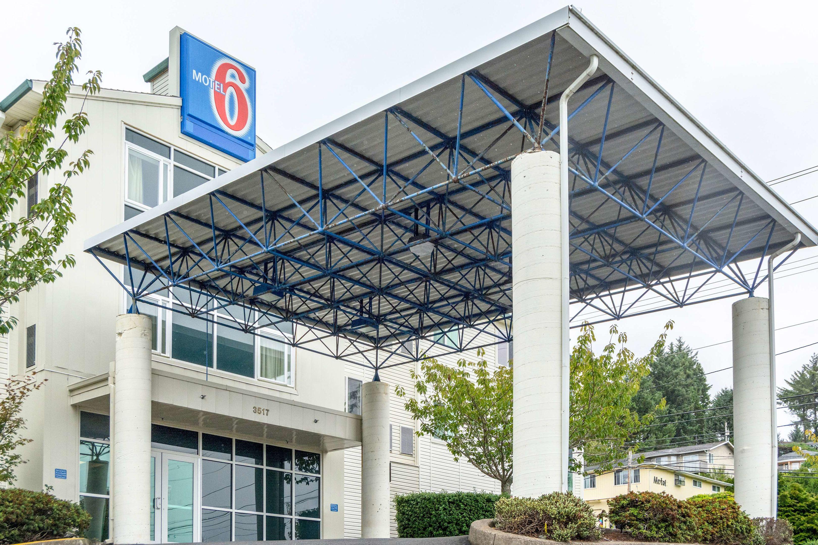 Motel 6 Lincoln City — photo 3