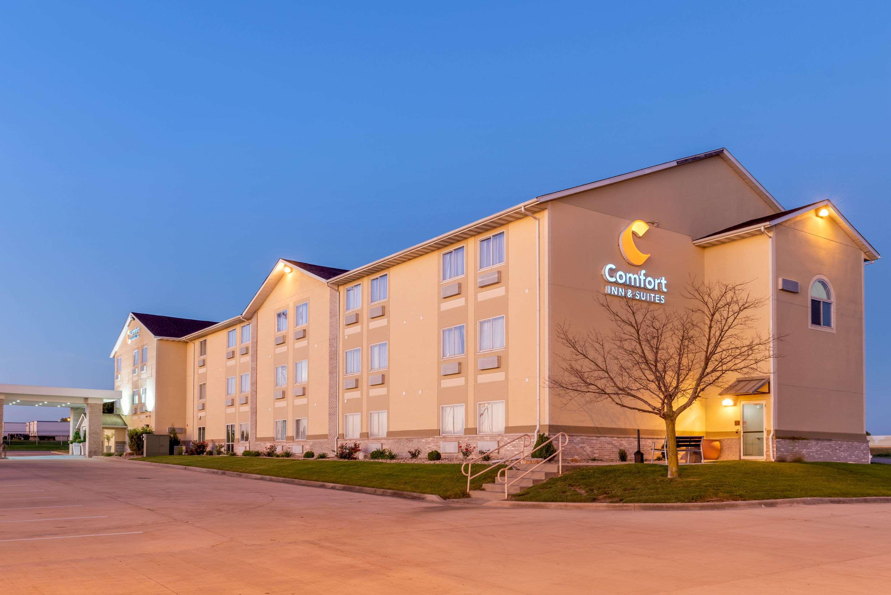 Comfort Inn & Suites Lincoln — photo 4