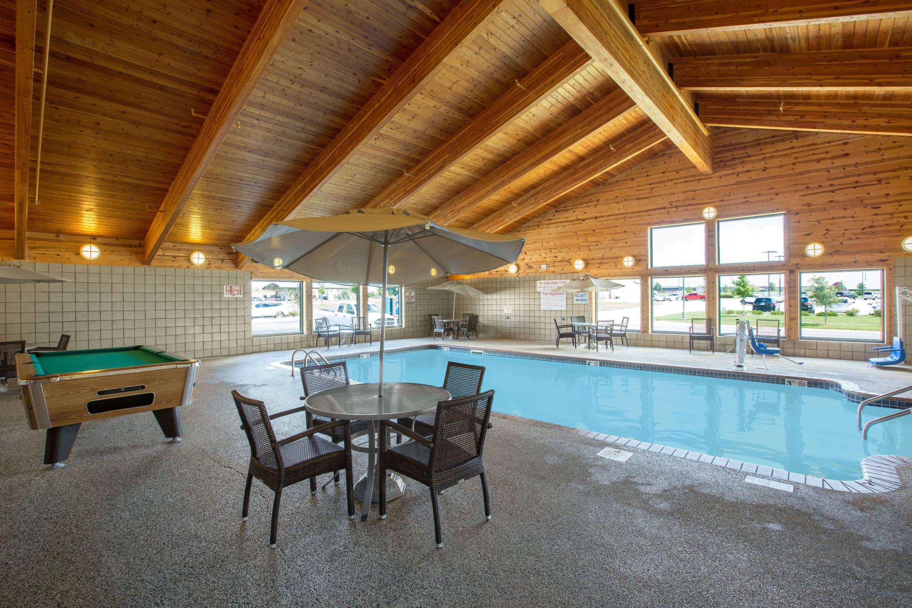 AmericInn by Wyndham Lincoln South — photo 4