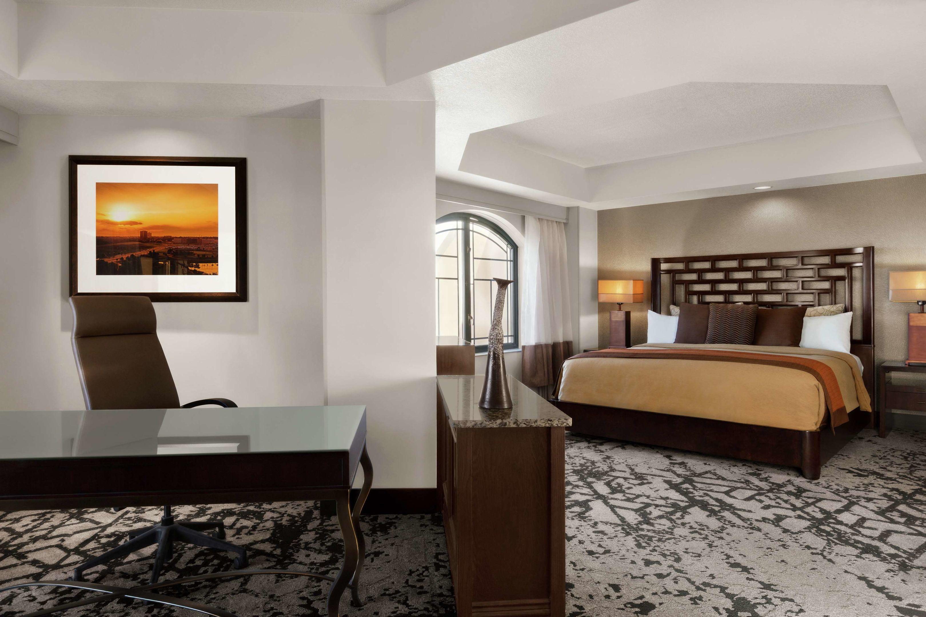 Embassy Suites by Hilton Dallas DFW Airport North — photo 5