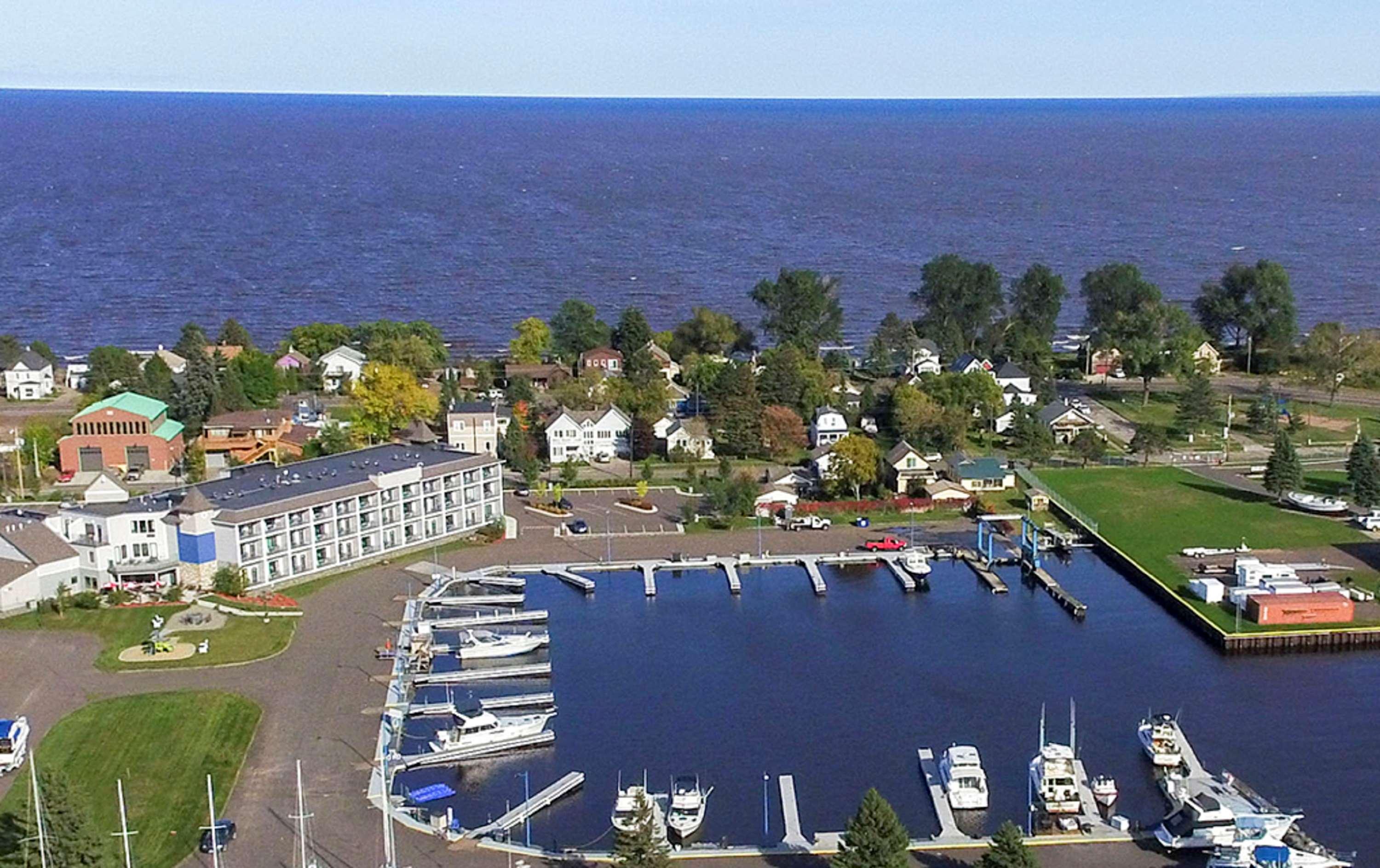 Park Point Marina Inn — photo 5