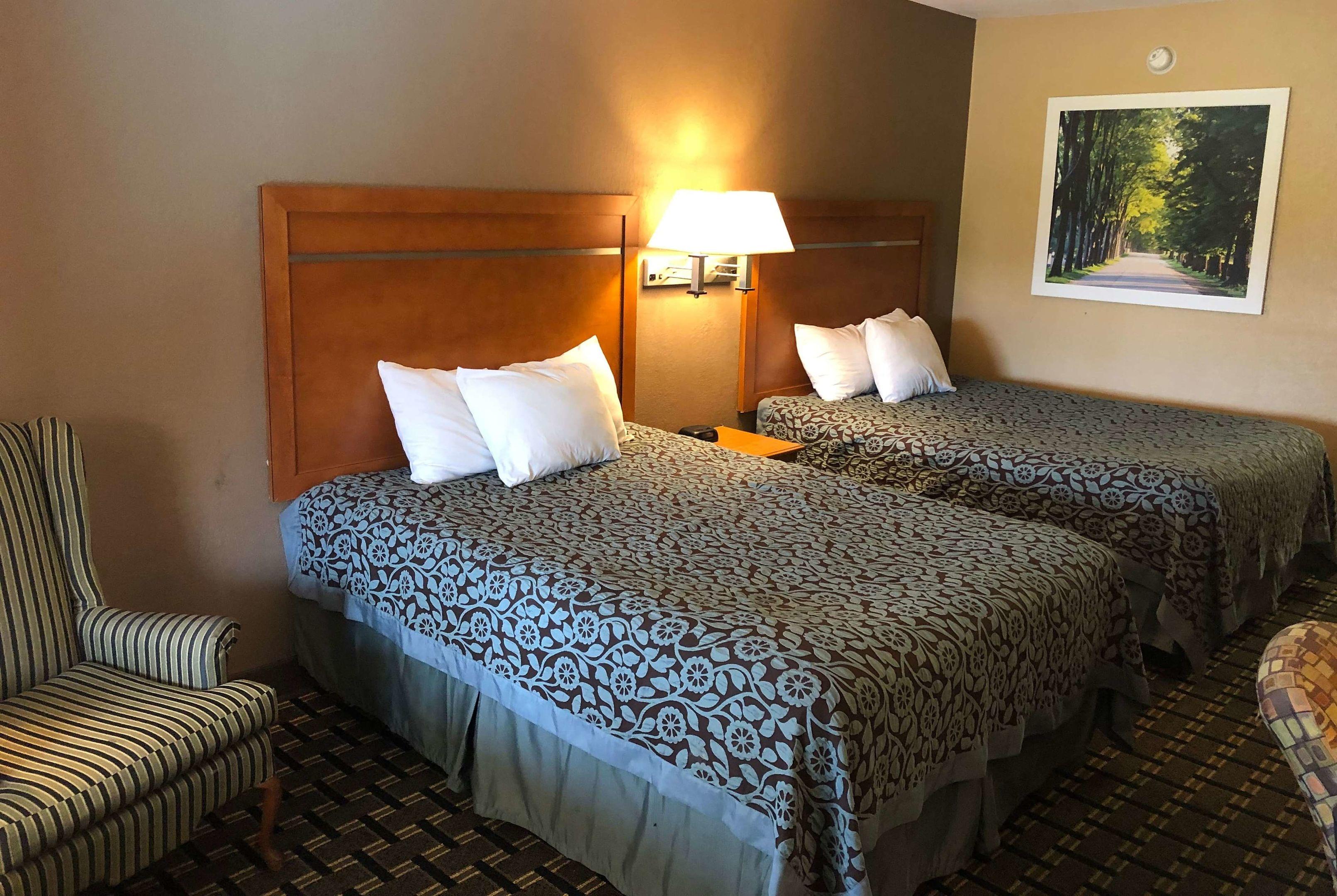 Days Inn Columbus — photo 5