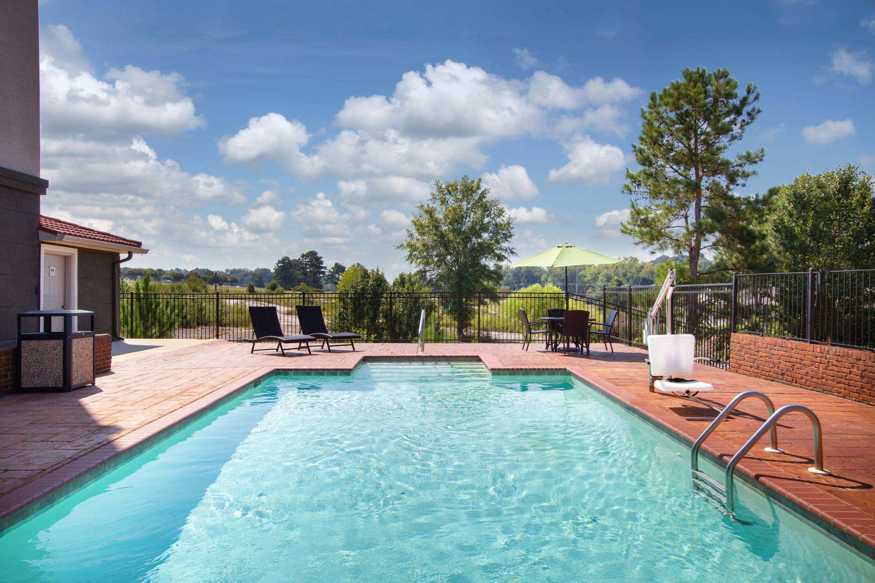 La Quinta Inn & Suites Tupelo — photo 5
