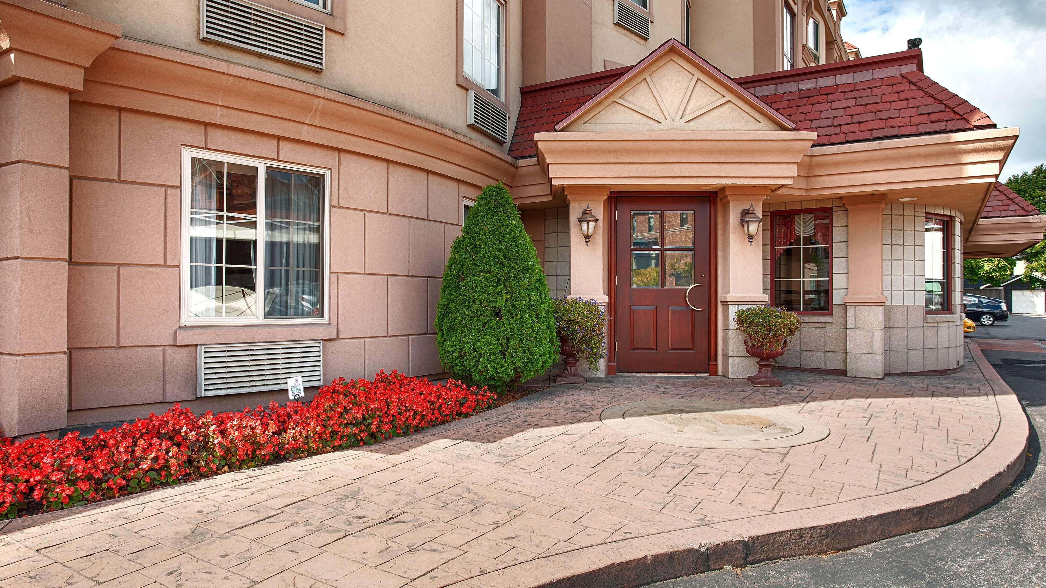 Best Western On The Avenue — photo 4