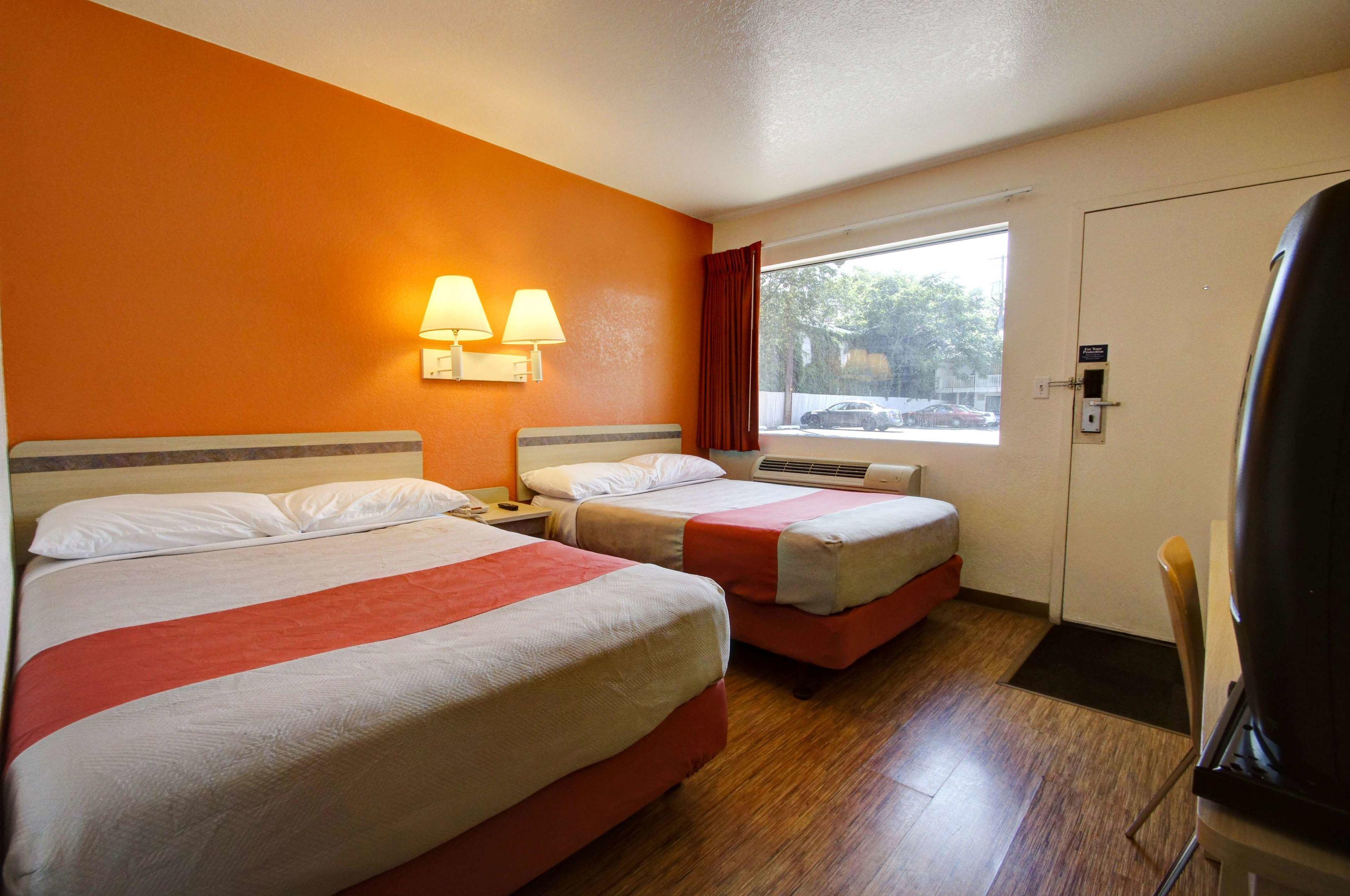 Motel 6 Salt Lake City Downtown — photo 4