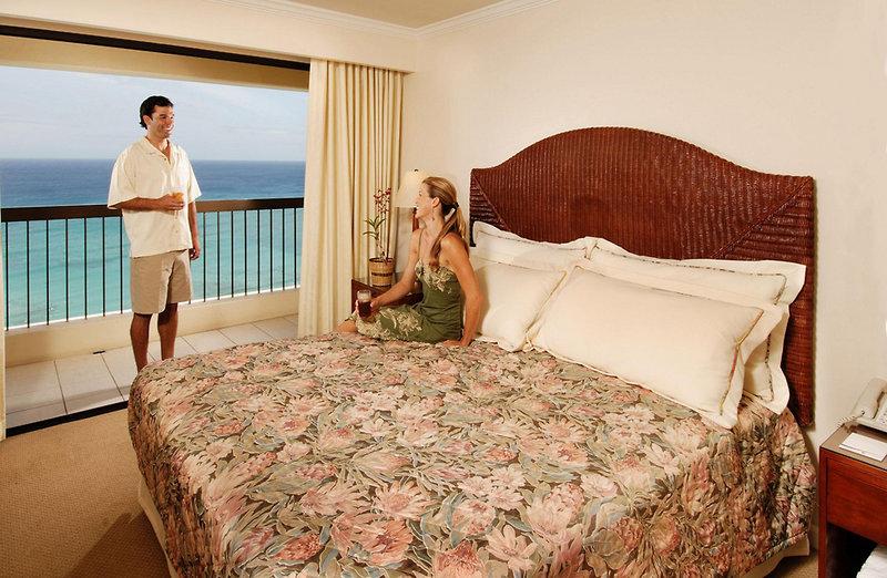 Aston Waikiki Beach Tower — photo 3
