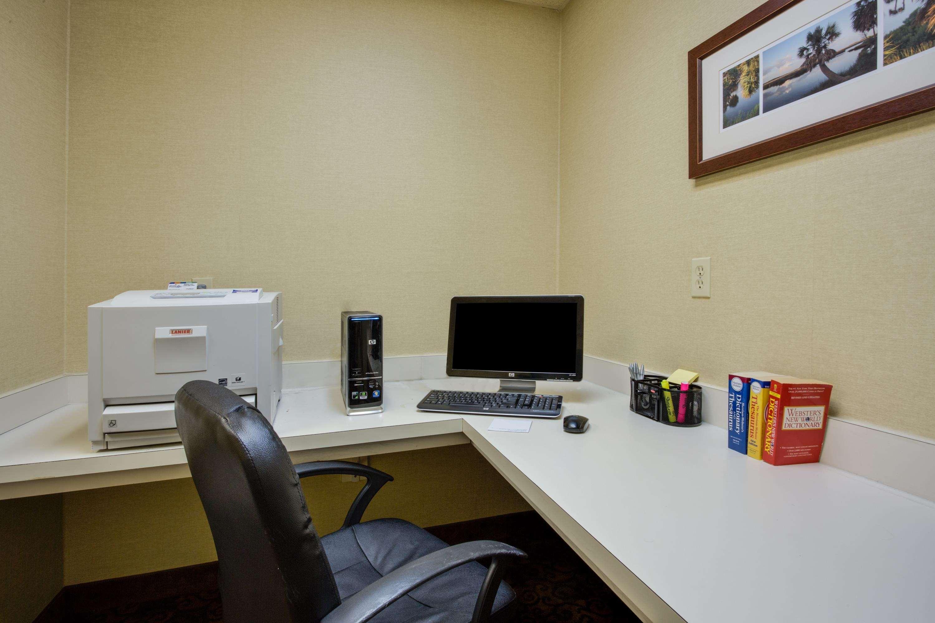 Hampton Inn Perry — photo 4
