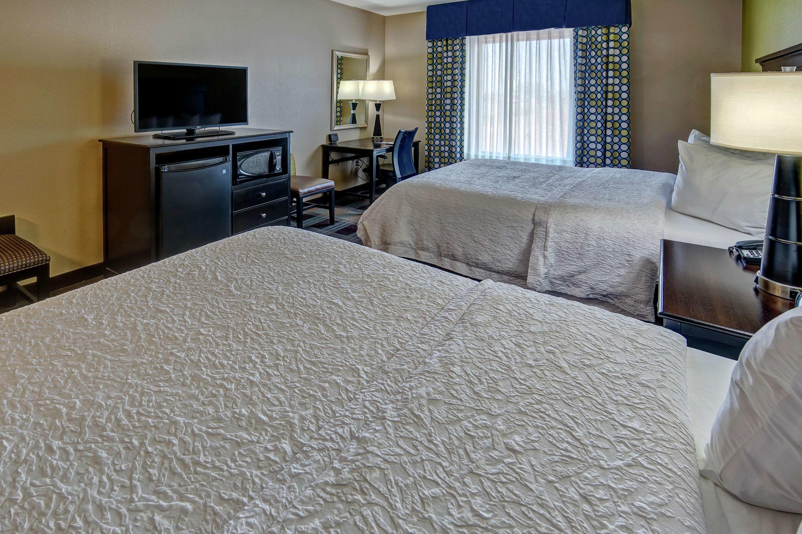 Hampton Inn & Suites Clarksville — photo 4