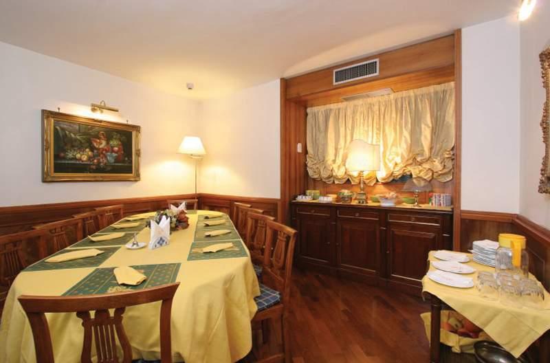 Hotel Suite Esedra Napoli — photo 4