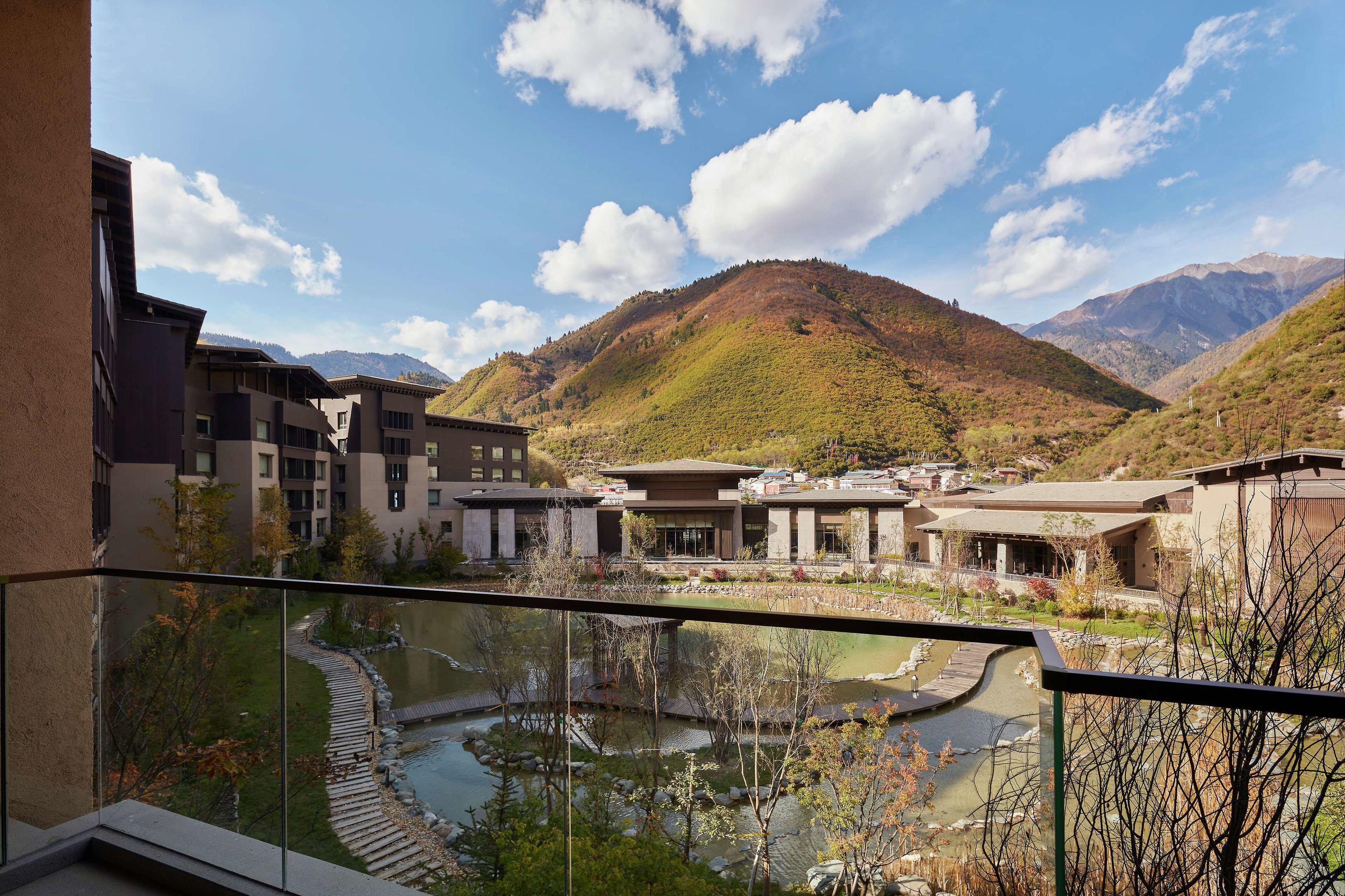 Hilton Jiuzhaigou Resort — photo 5