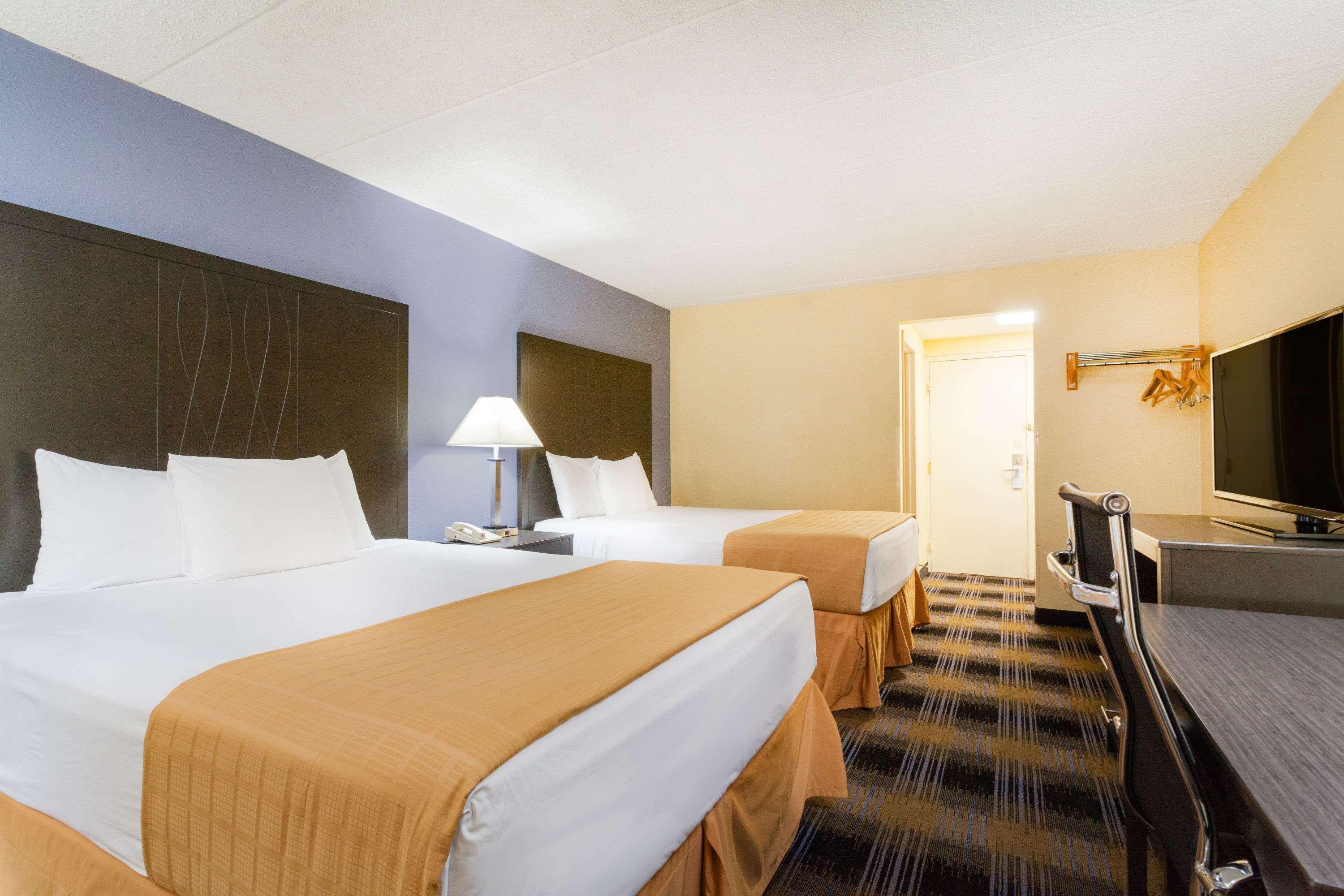 Days Inn by Wyndham Wilkes Barre — photo 4