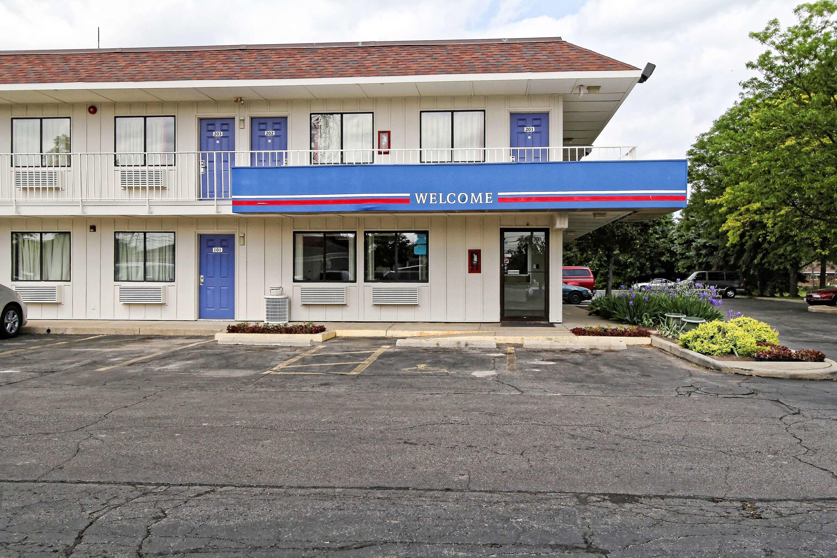 Motel 6 Cleveland - Lorain/Amherst