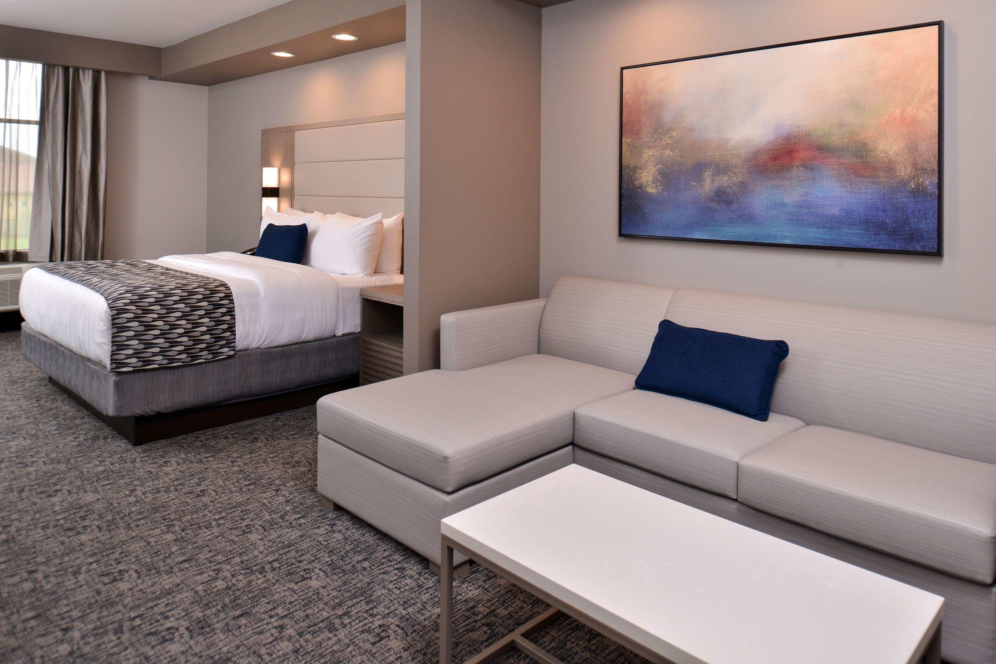 Best Western Premier Energy Corridor — photo 4