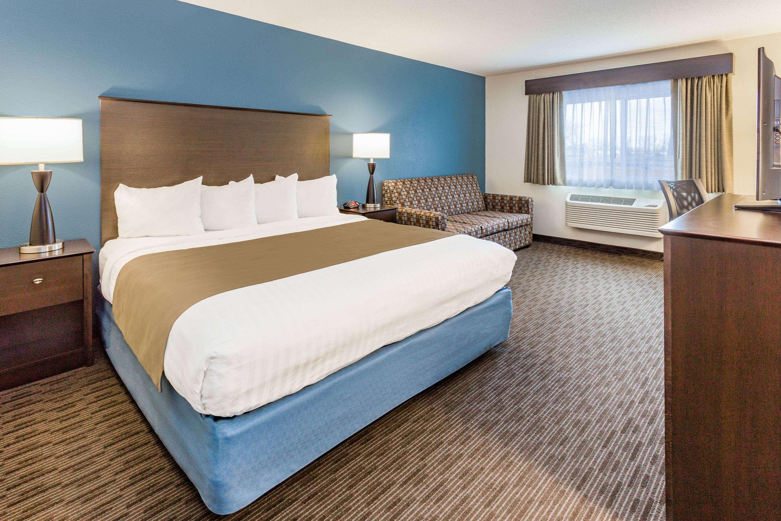AmericInn Hotel & Suites Sleepy Eye — photo 5