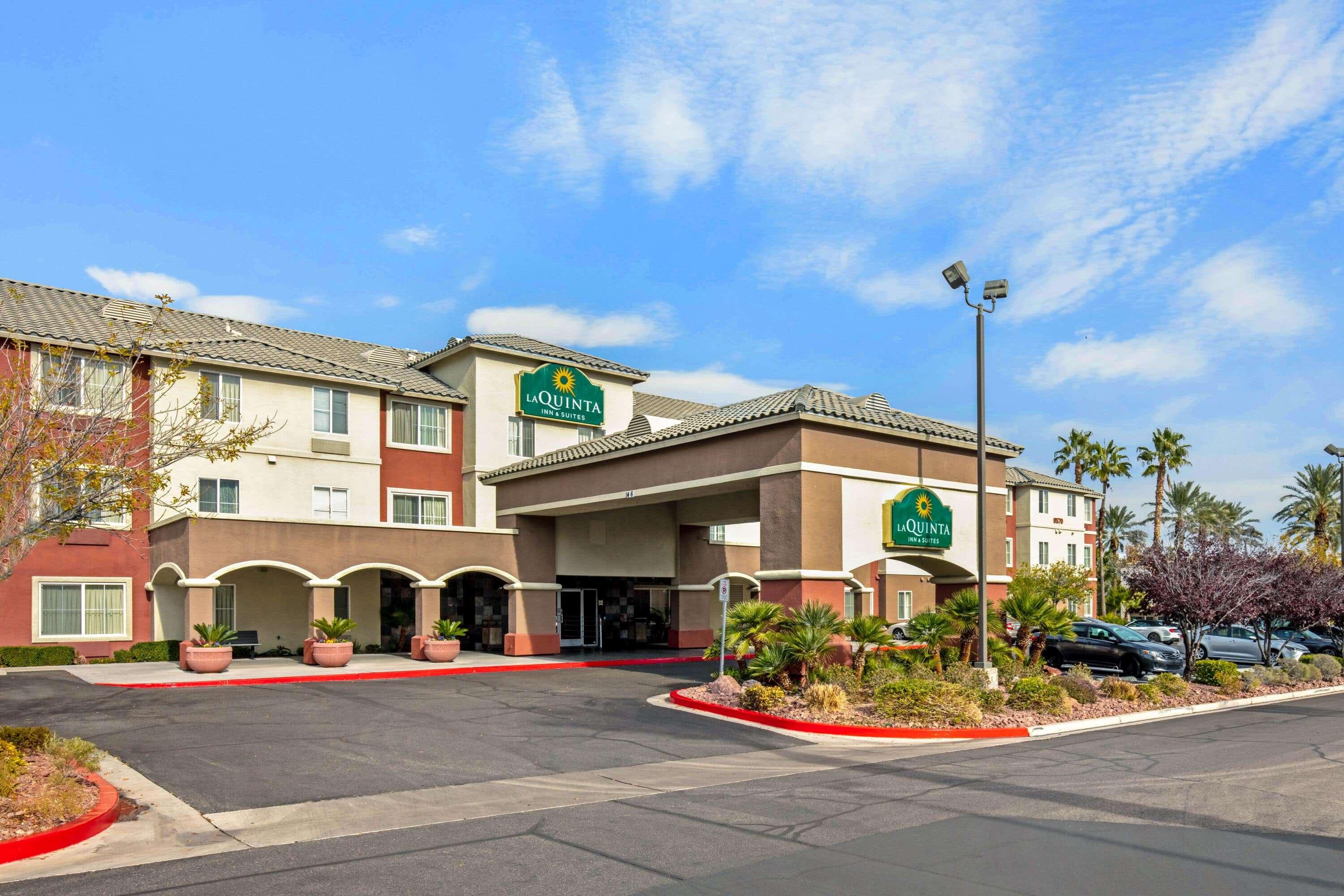 La Quinta Inn & Suites Las Vegas RedRock/Summerlin — photo 4