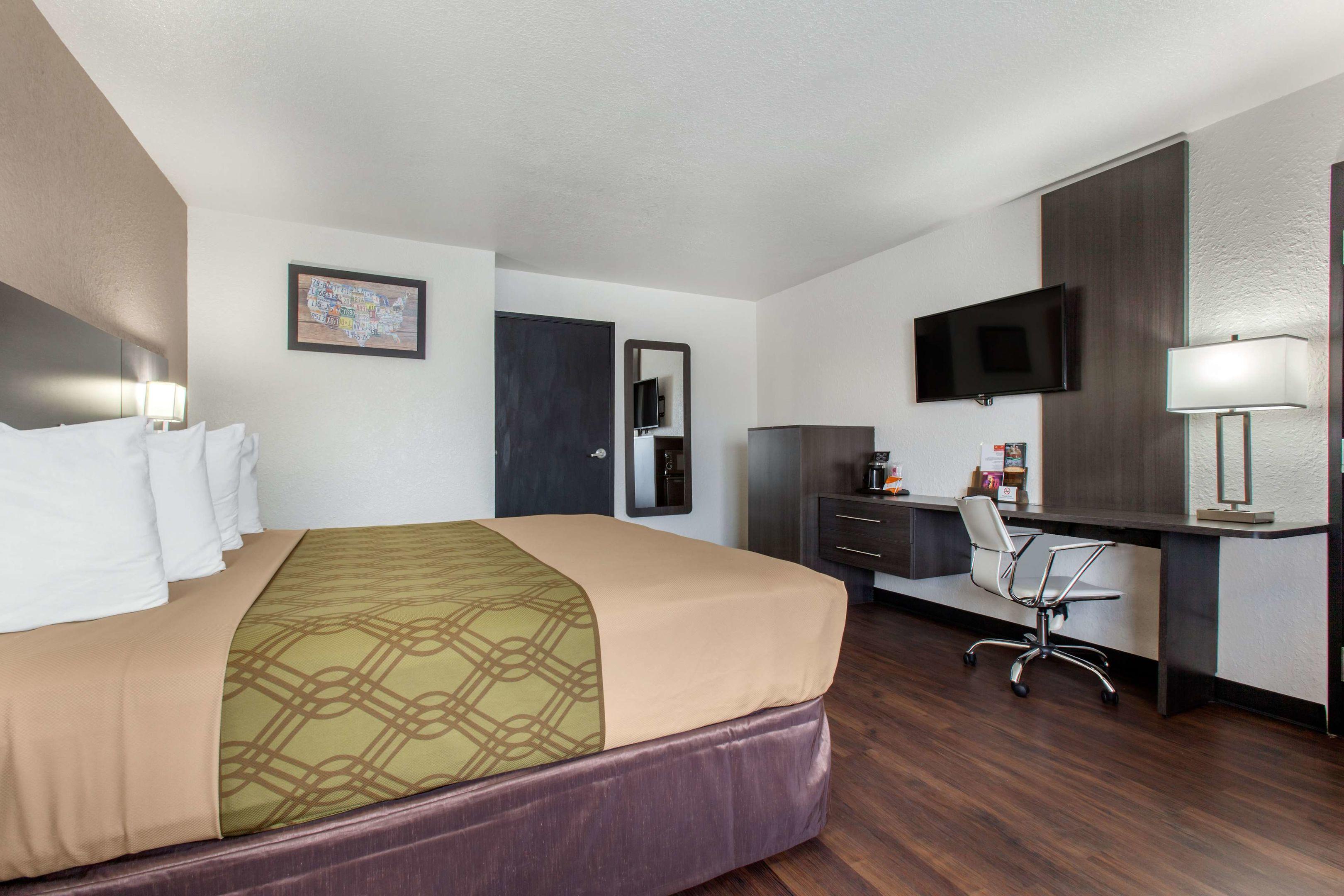 SureStay Hotel by Best Western Phoenix Airport — photo 4