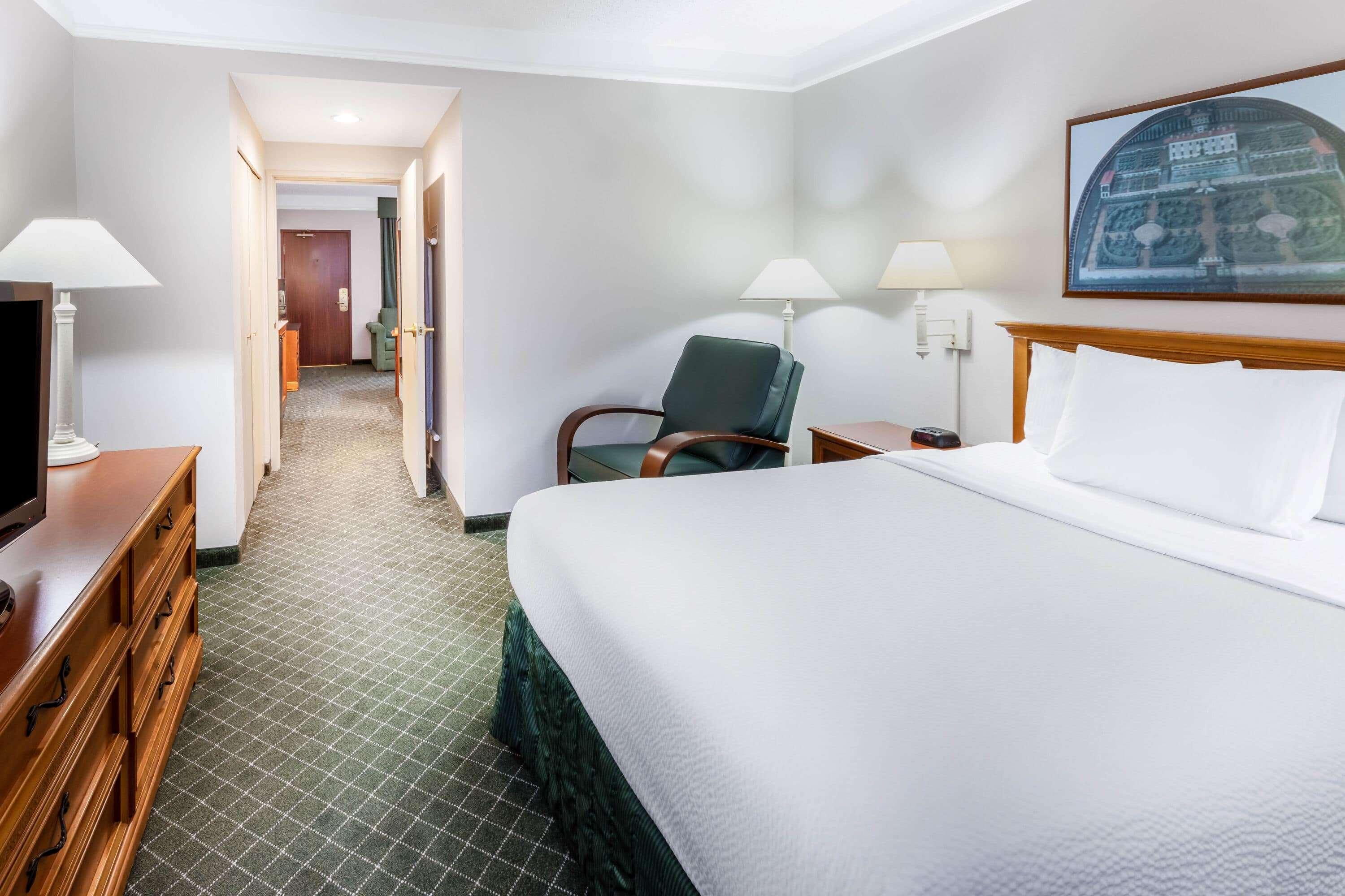 La Quinta Inn & Suites Madison - American Center — photo 4