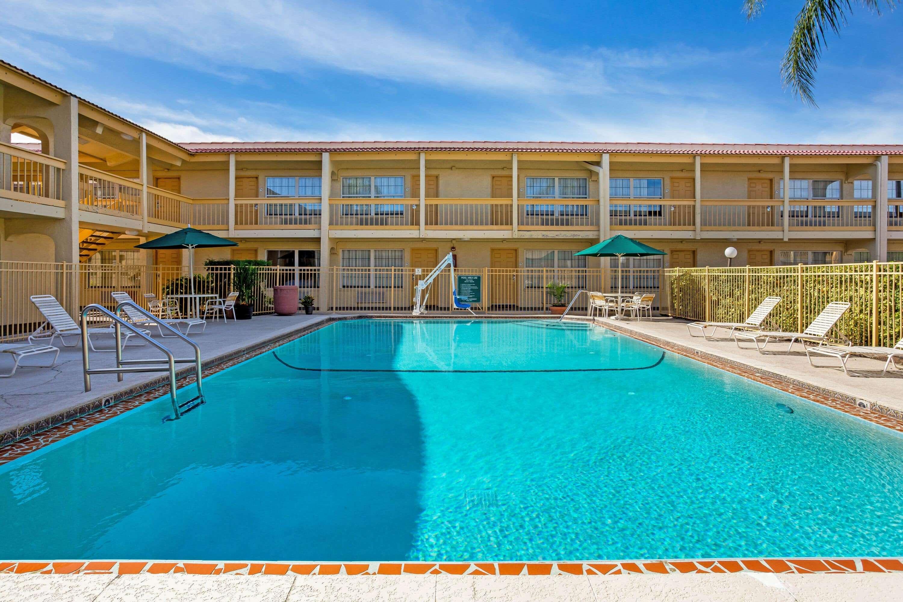 La Quinta Inn by Wyndham Tampa Bay Airport — photo 5